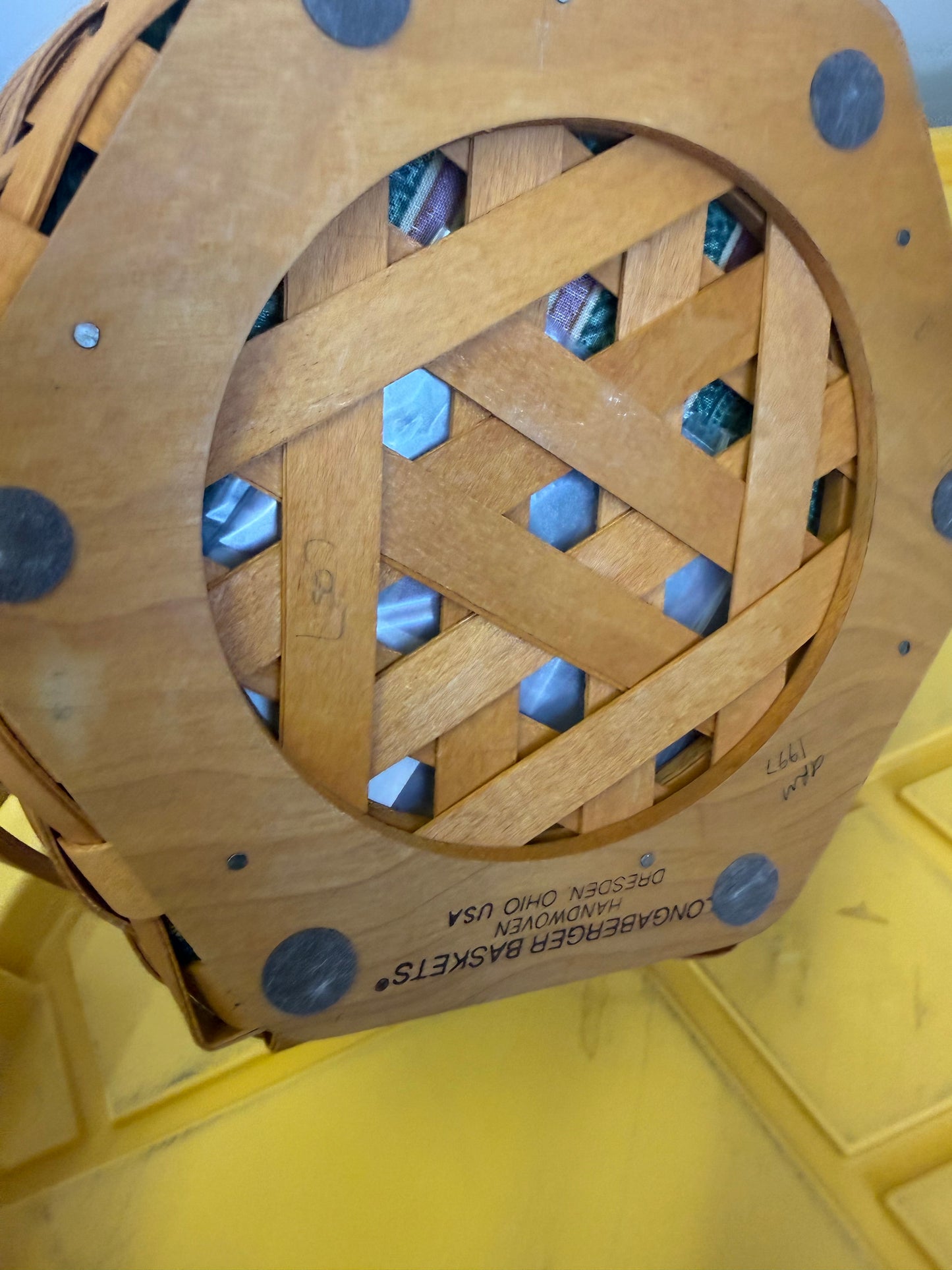 Longaberger 1997 sponsoring basket with liner and protector