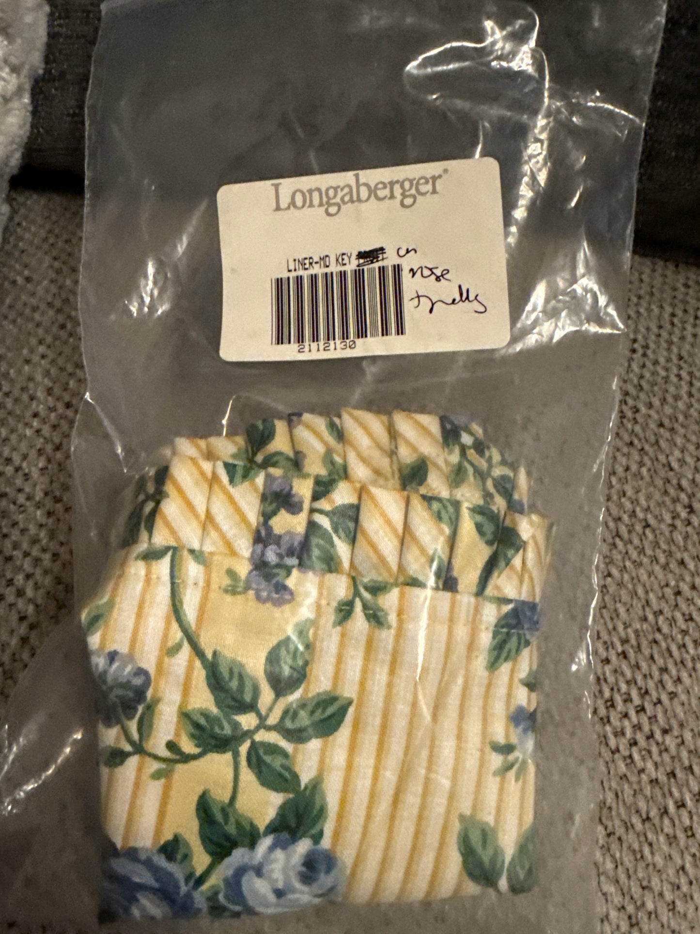 Longaberger medium key liner in rose trellis
