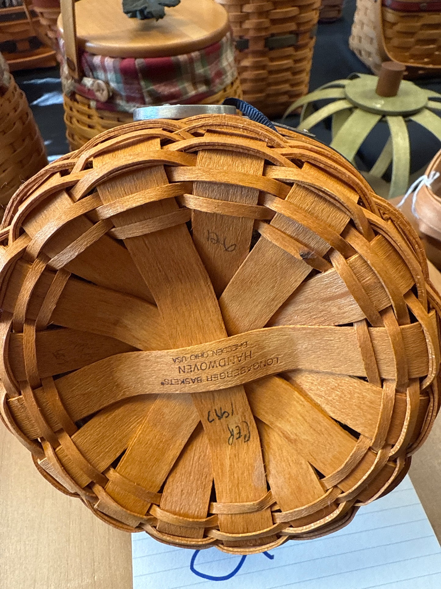 Longaberger 1997 inaugural basket with liner, protector, and tie on