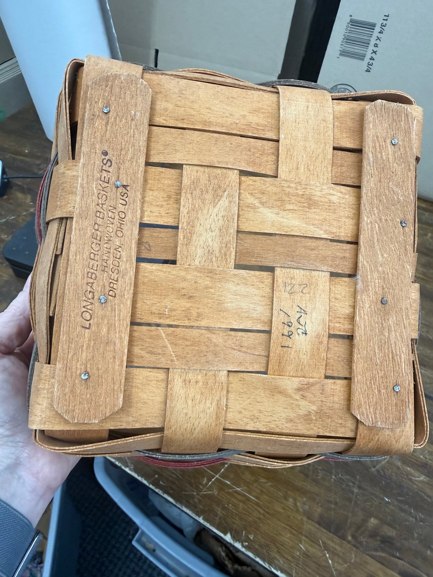 Longaberger 1991 bee basket