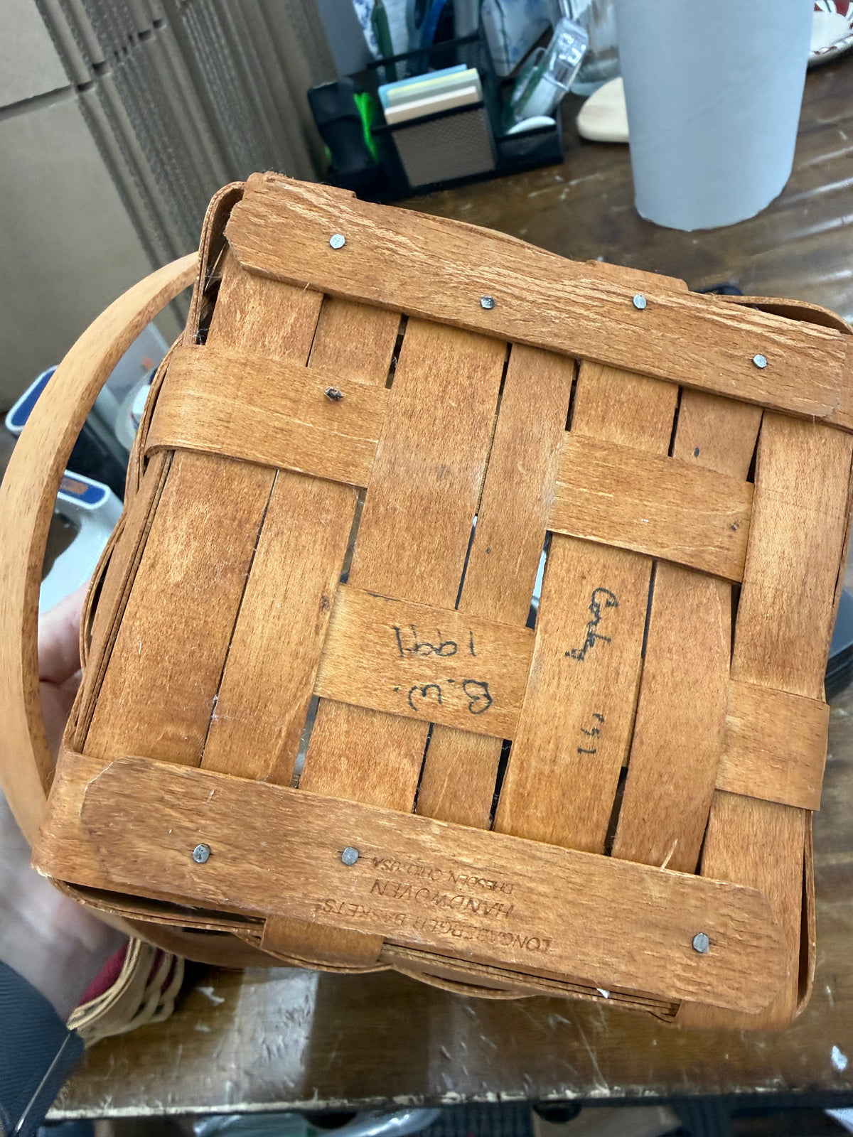 Longaberger 7” measuring basket