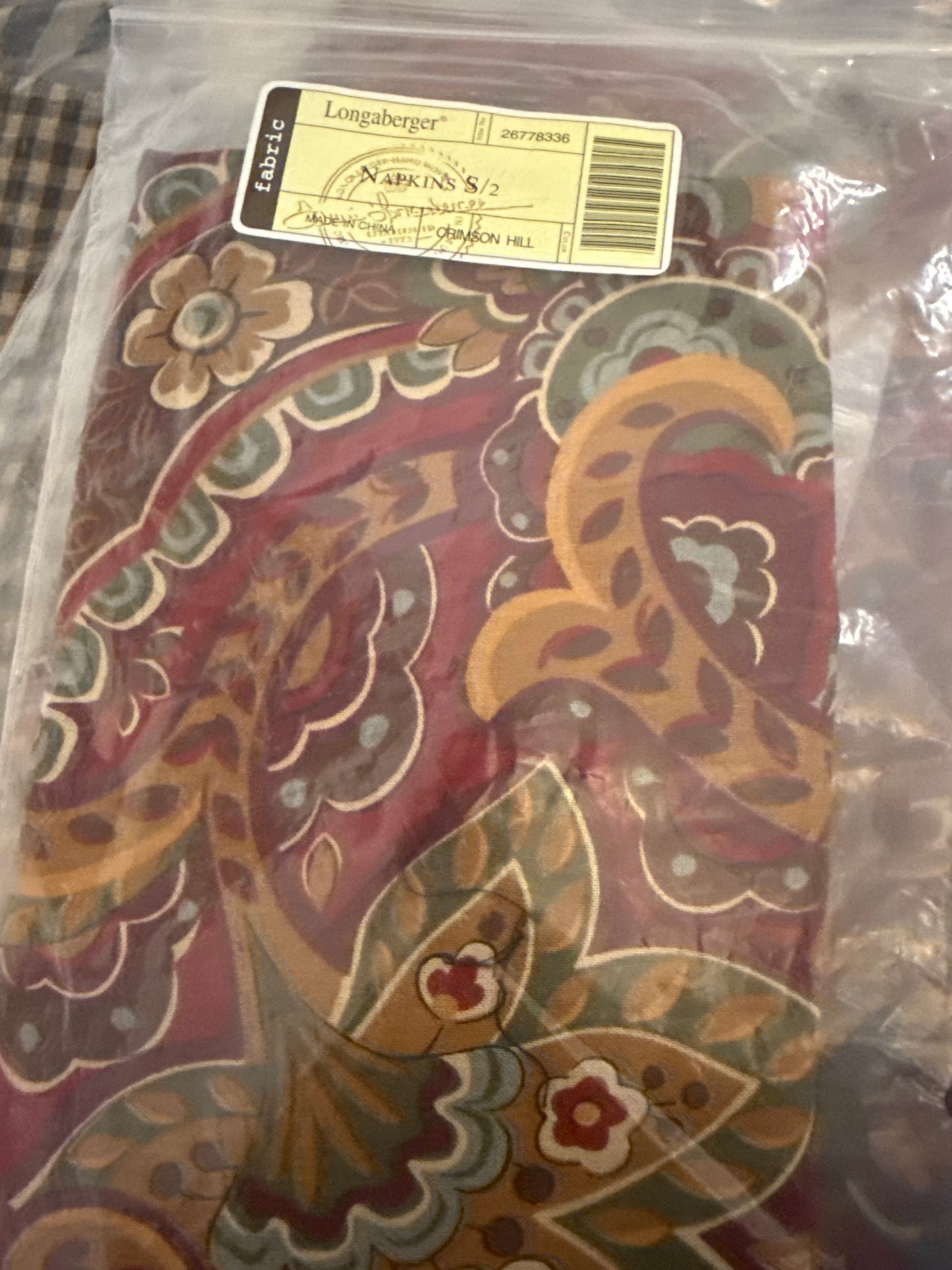 Longaberger pair of napkins in crimson hill