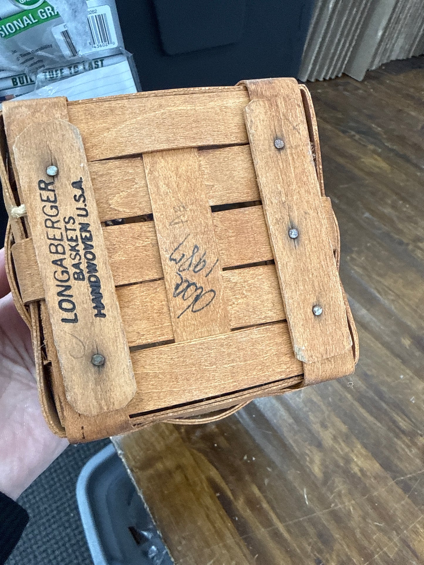 Longaberger 1987 small basket