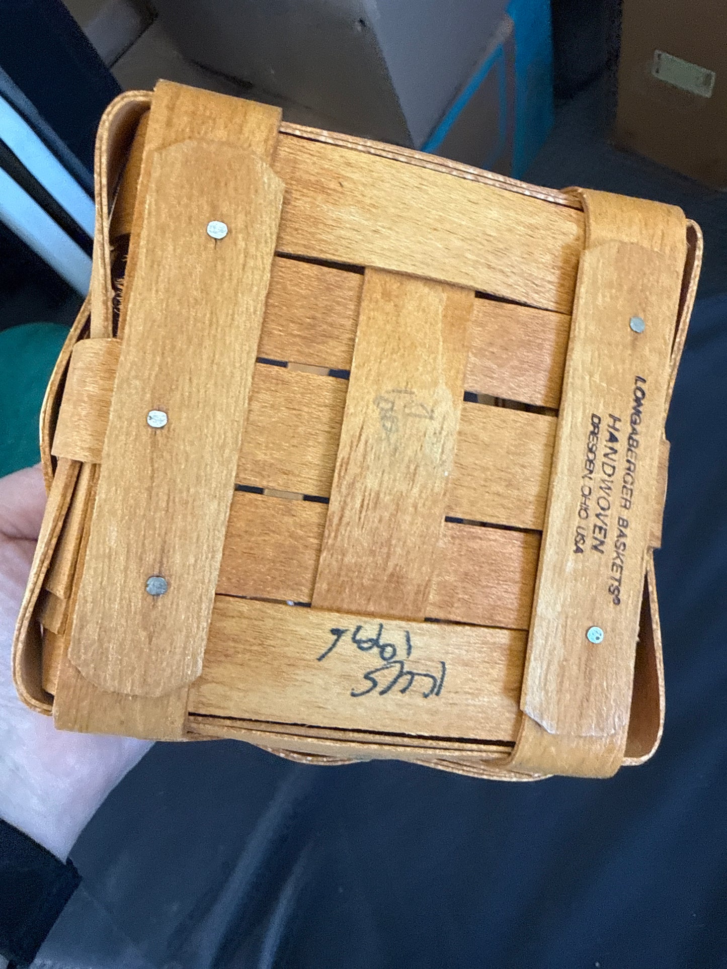 Longaberger medium peg basket