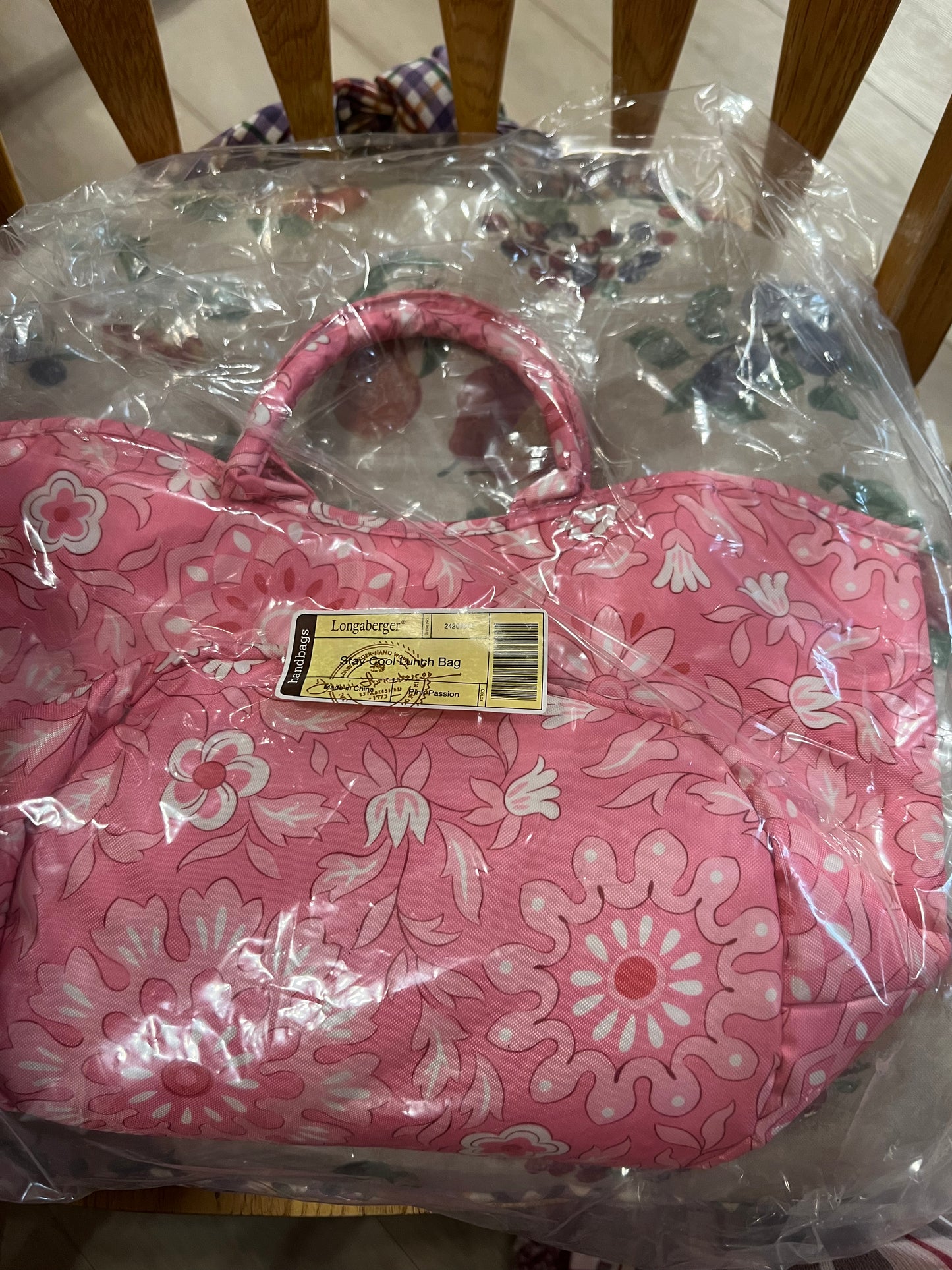 Longaberger stay cool lunch bag in pink passion
