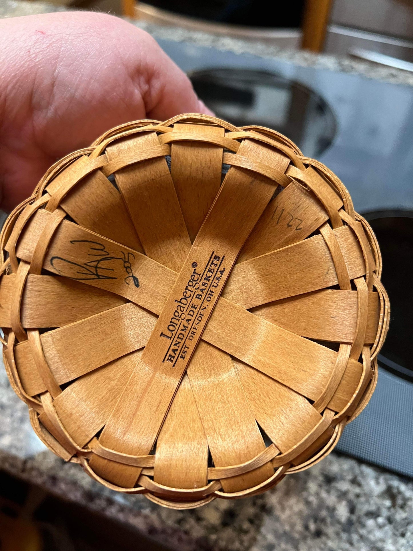 Longaberger 2005 Holiday Helper Basket with Liner and Protector