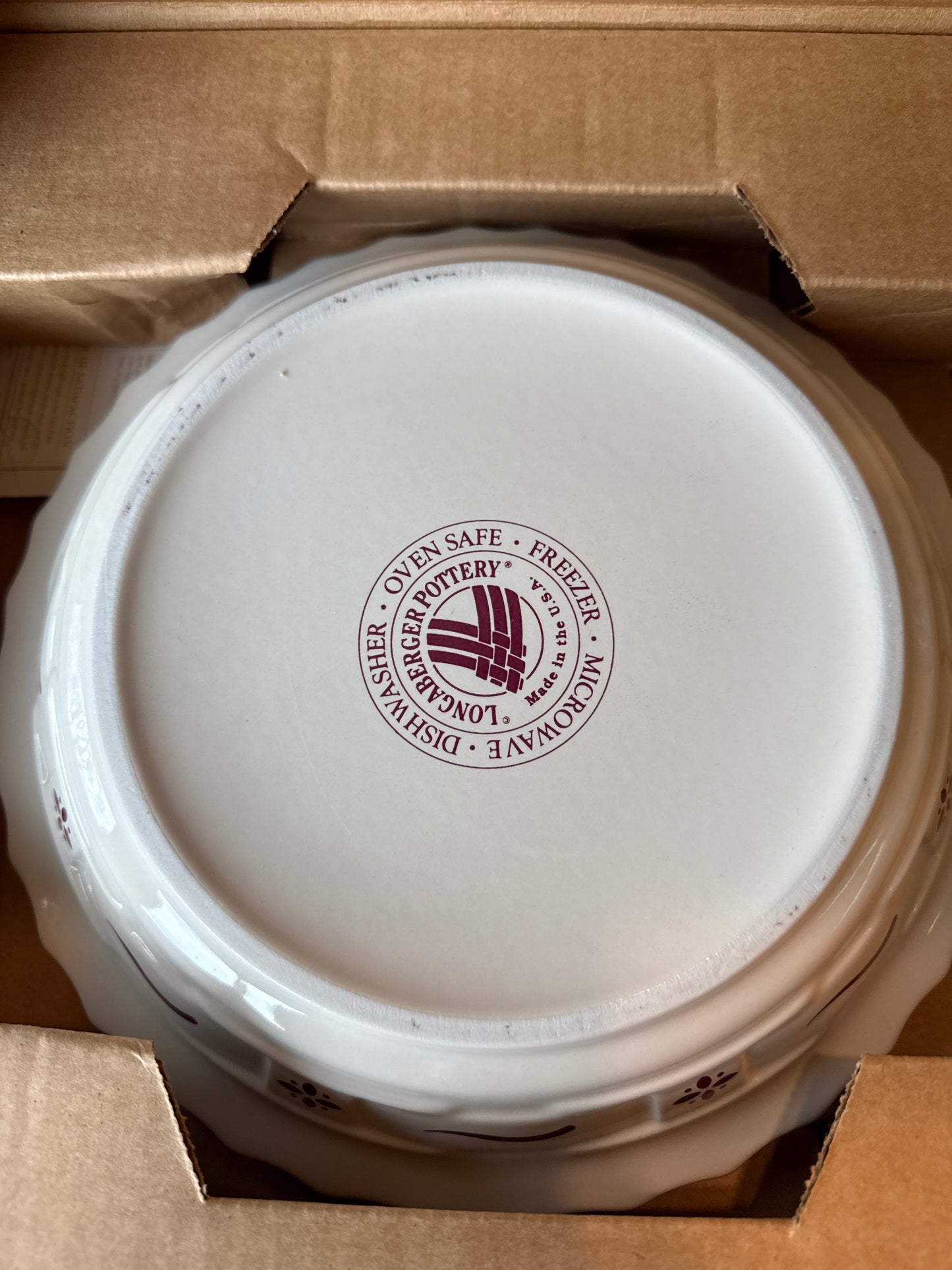 Longaberger Grandma Bonnie’s Pie Plate in Traditional Red, may not be in box