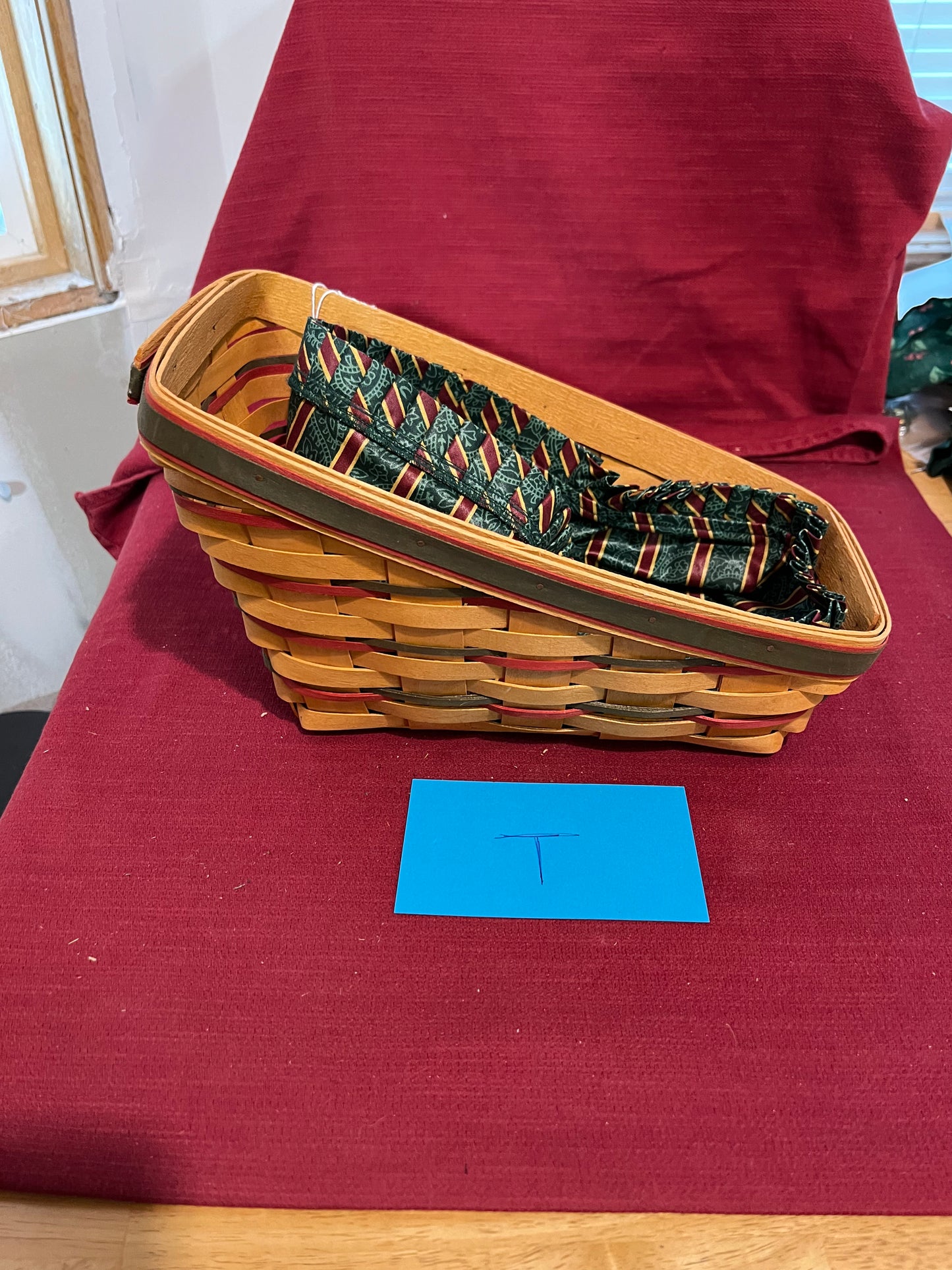 Longaberger small sleigh basket with liner