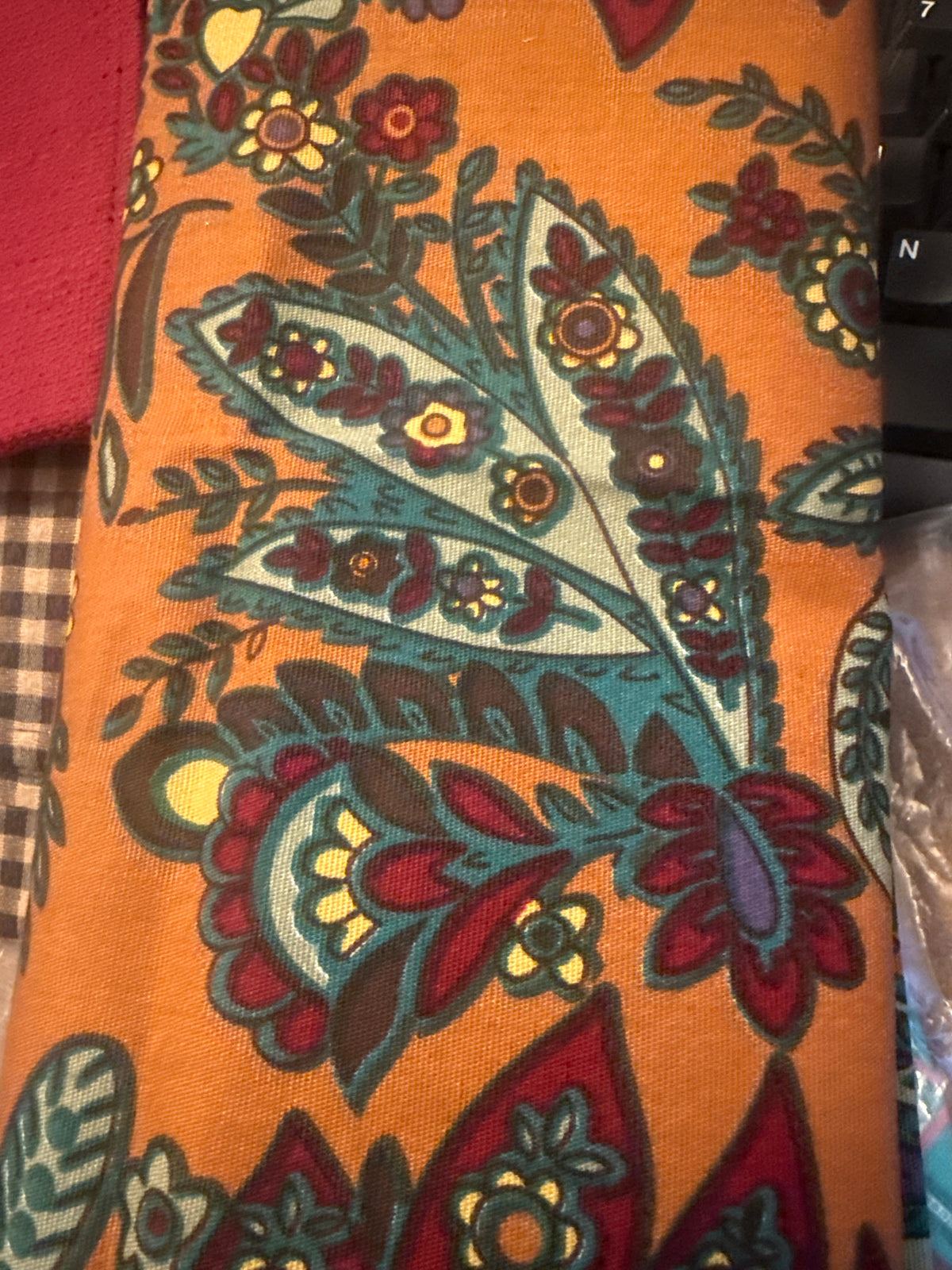Longaberger single napkin in Savannah floral
