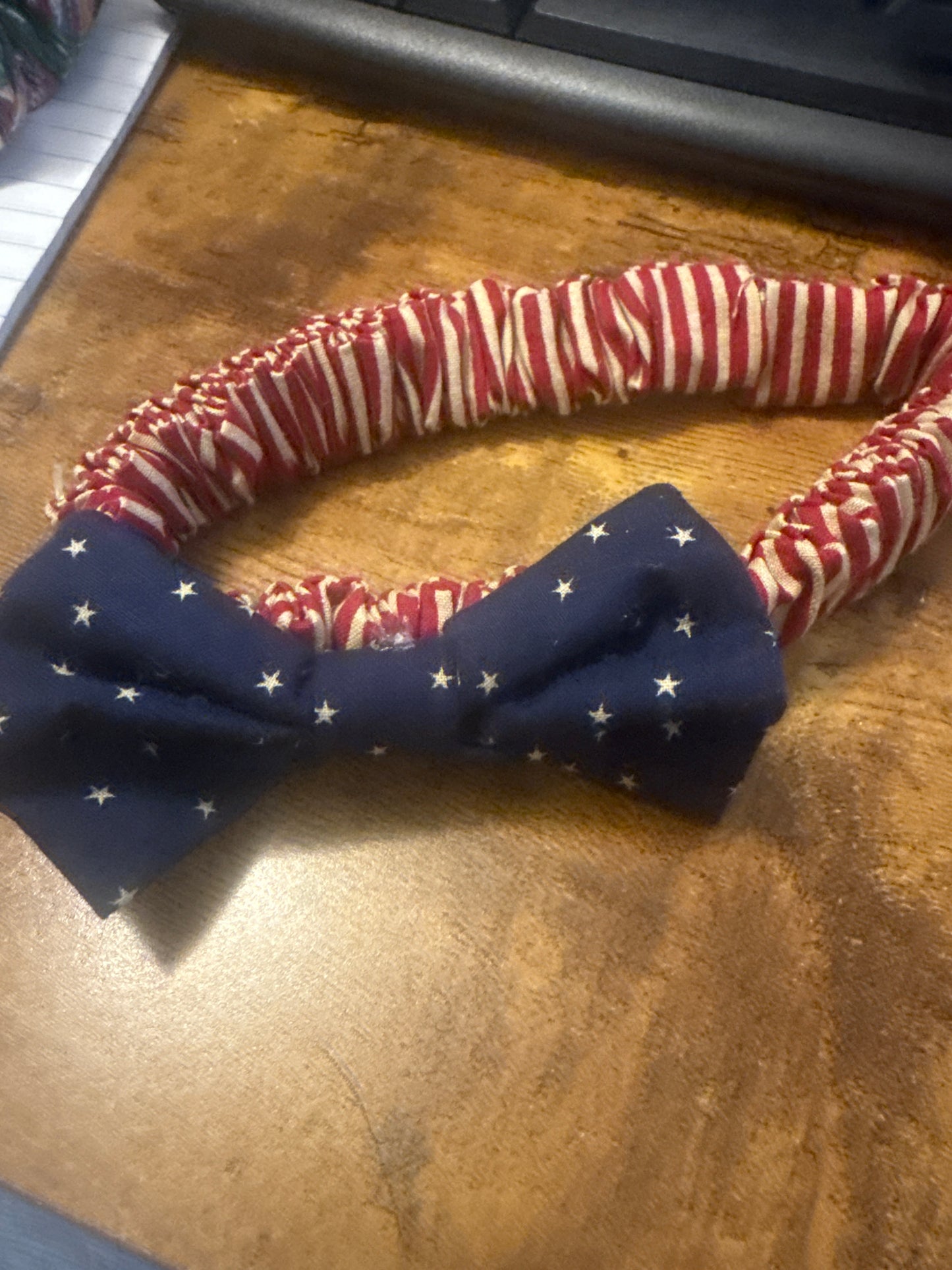 Homestead small garter in red, white, blue