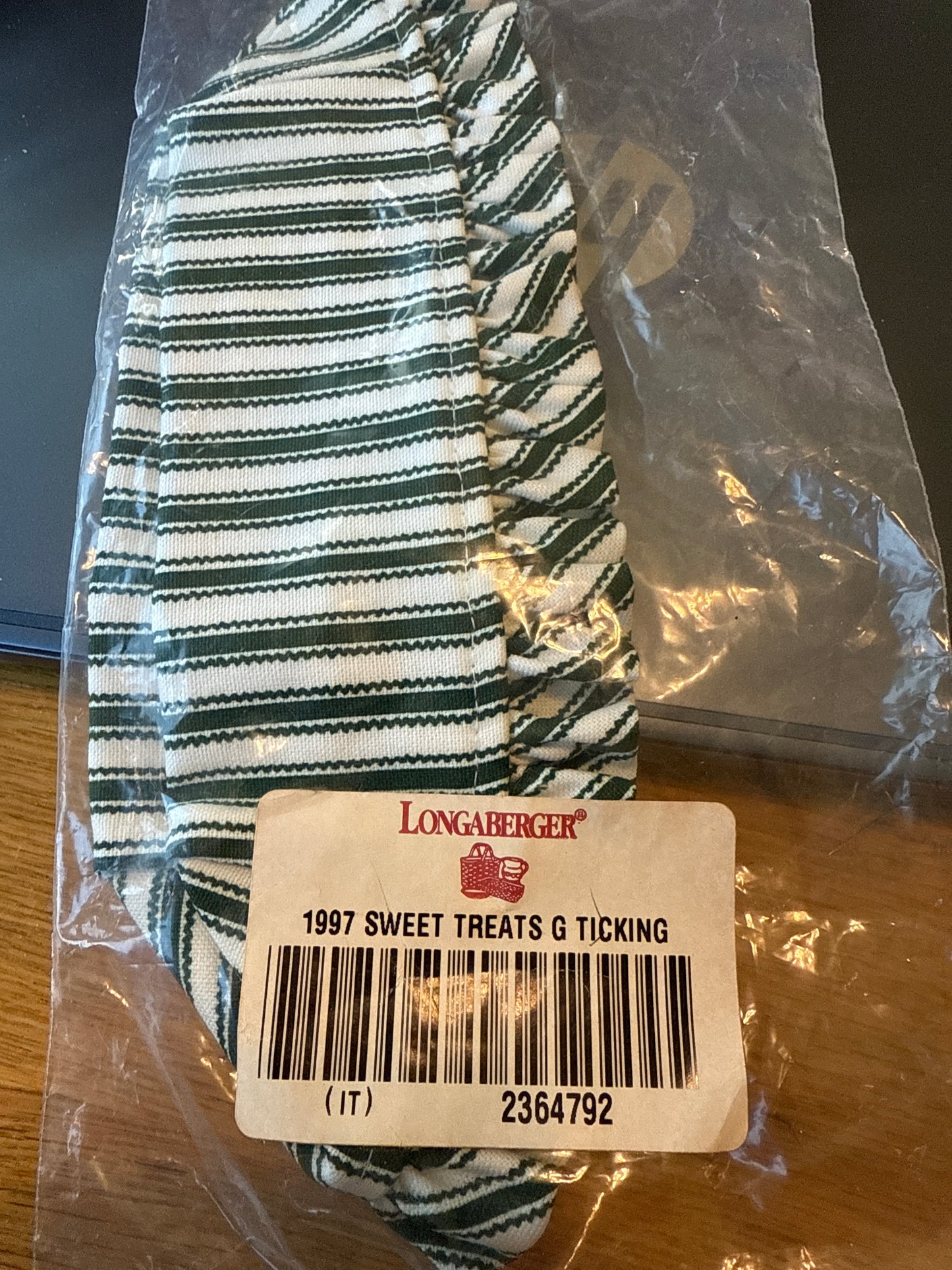 Longaberger sweet treats liner in green ticking