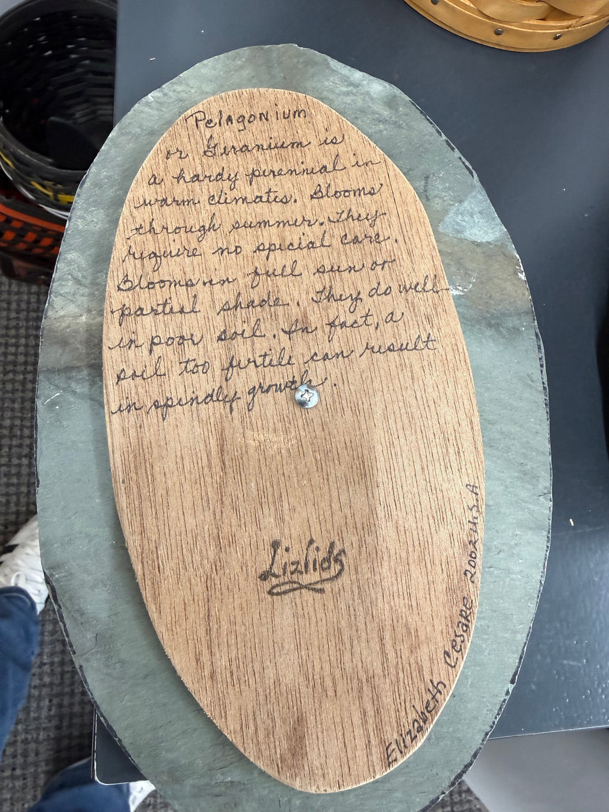 Homestead geranium lid