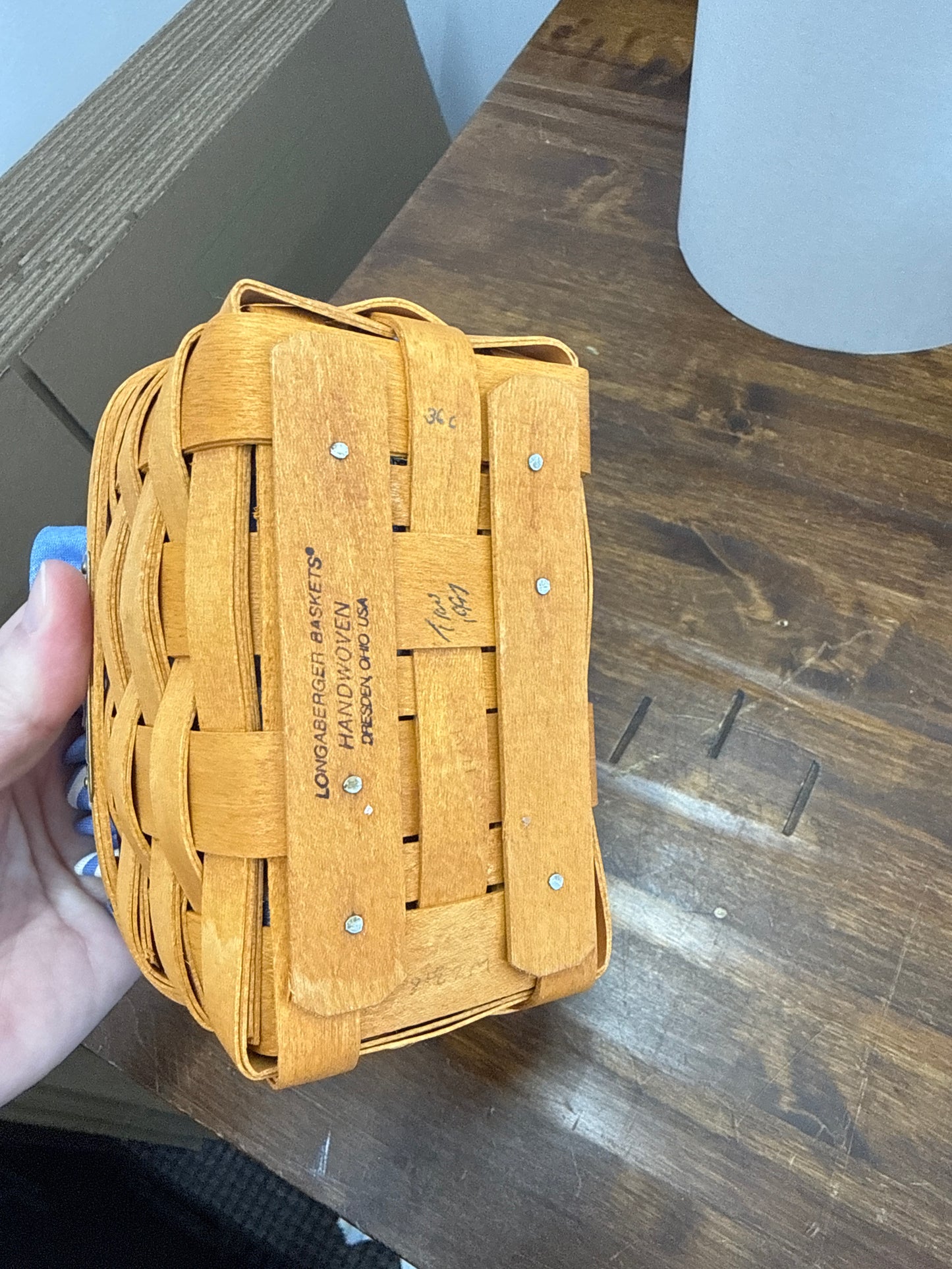 Longaberger 1998 hostess appreciation basket with liner and protector