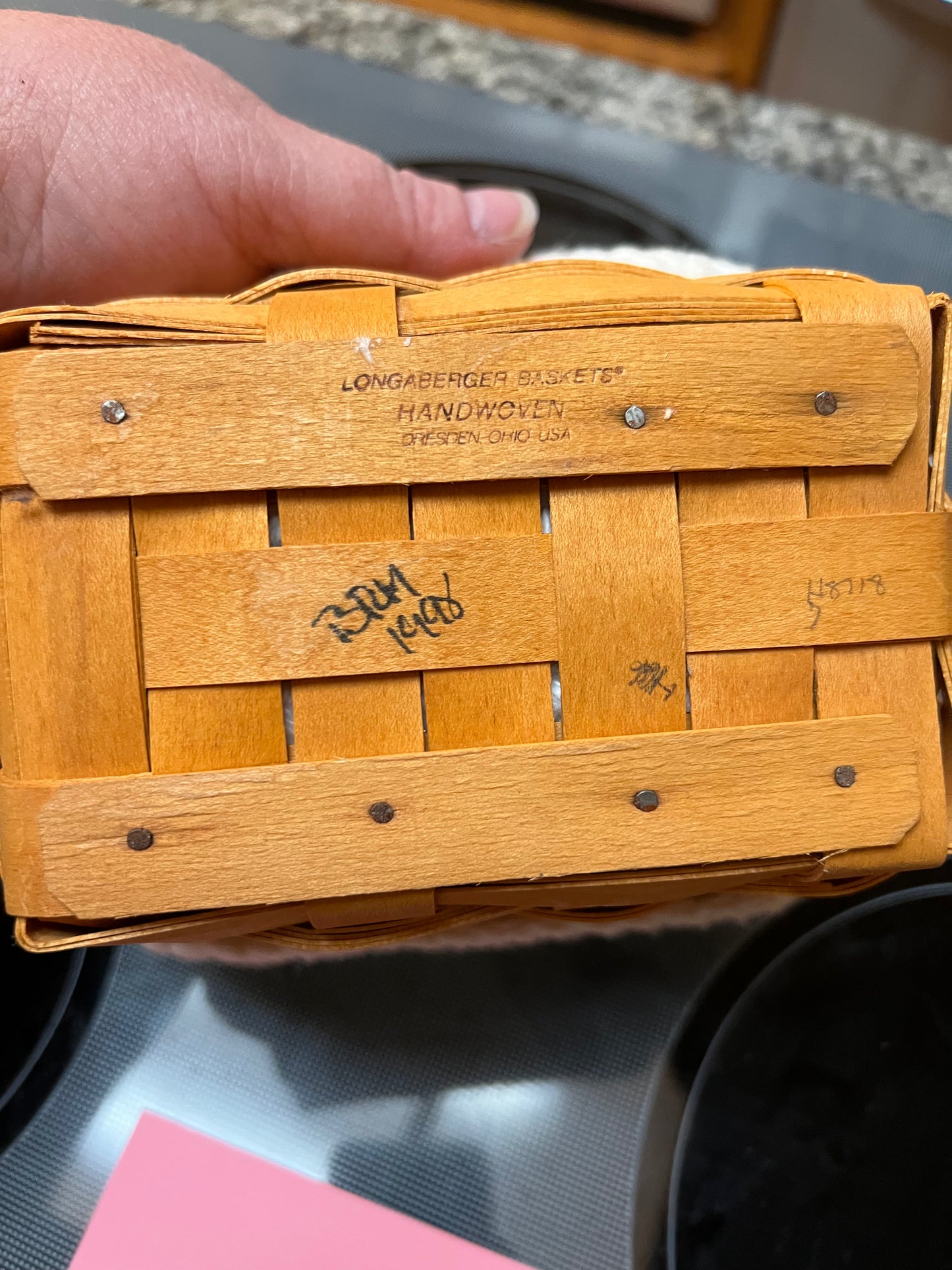 Longaberger tea basket with liner