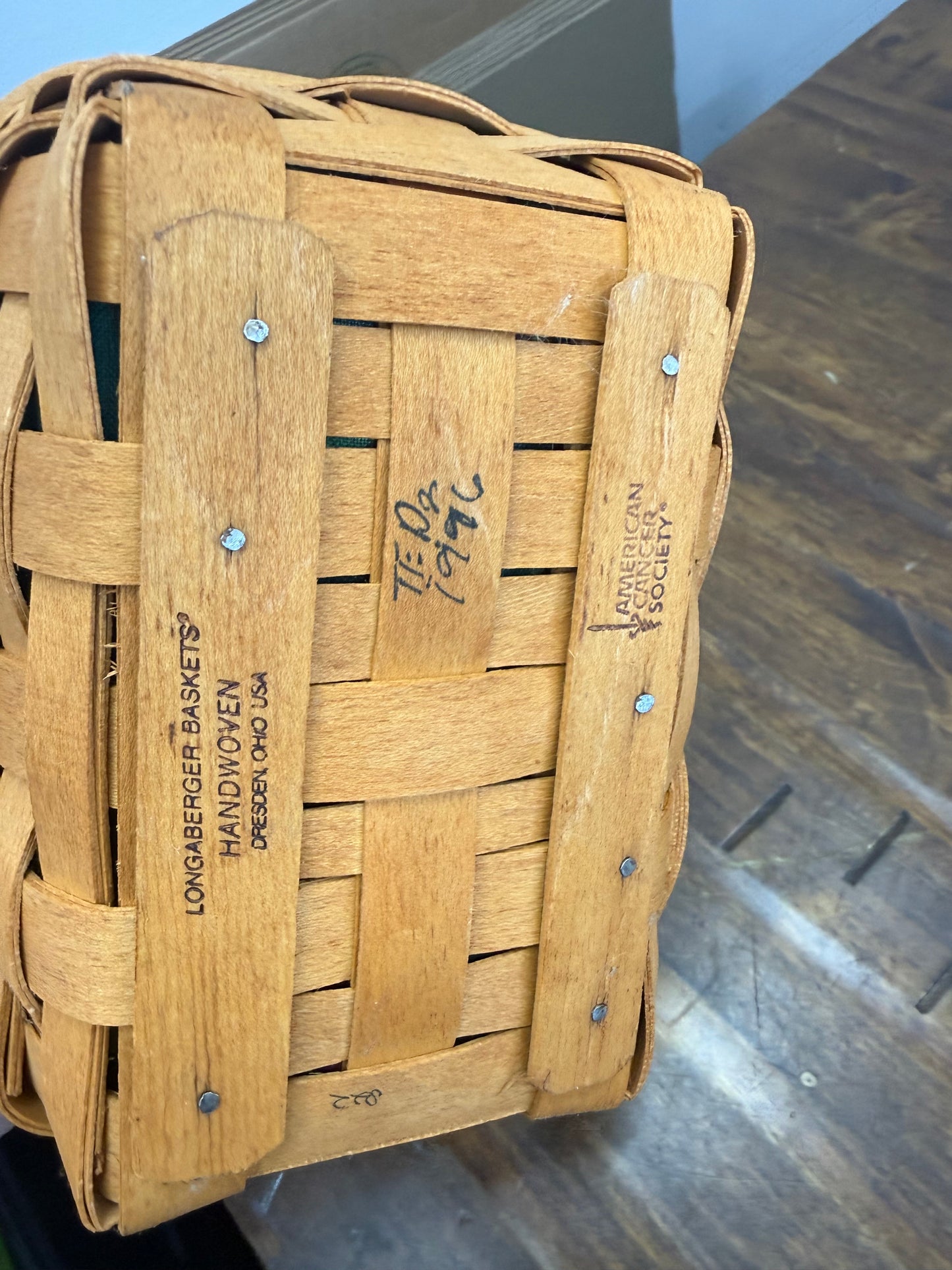 Longaberger 1996 horizon of hope basket with liner and protector ( is very dusty / dirty)