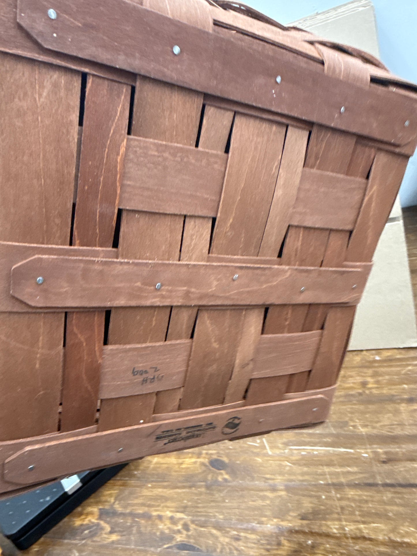 Longaberger cake basket with riser