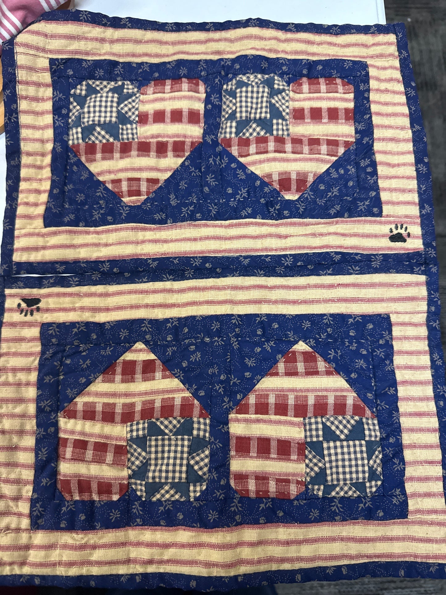 Boyd’s decorative pot holders-set of 2