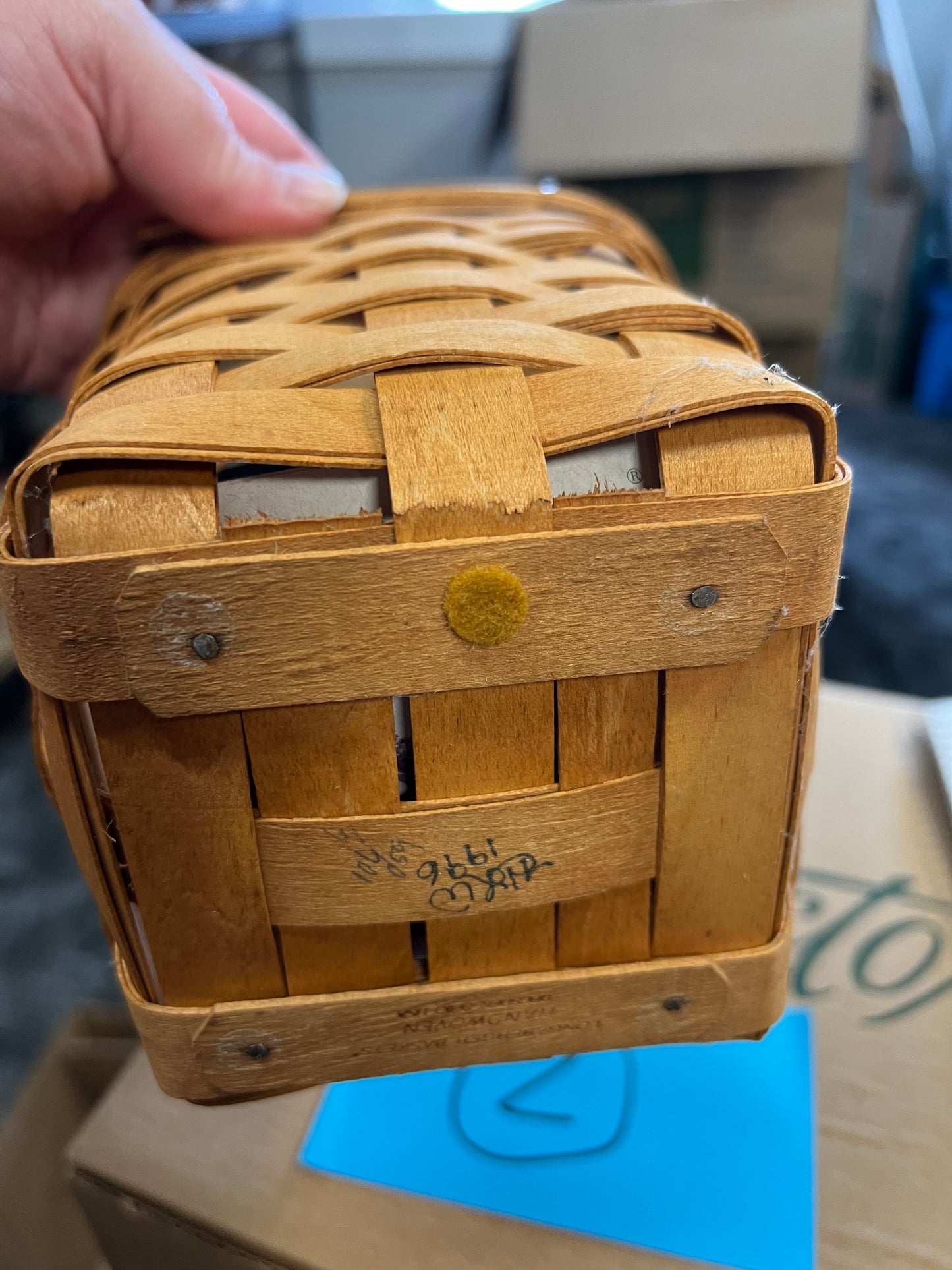 Longaberger medium peg basket