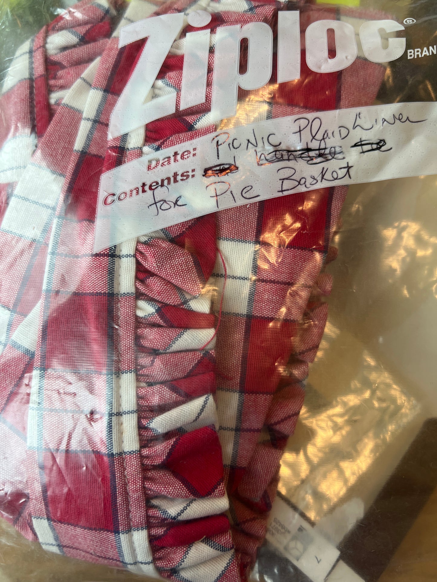 Longaberger pie liner in picnic plaid