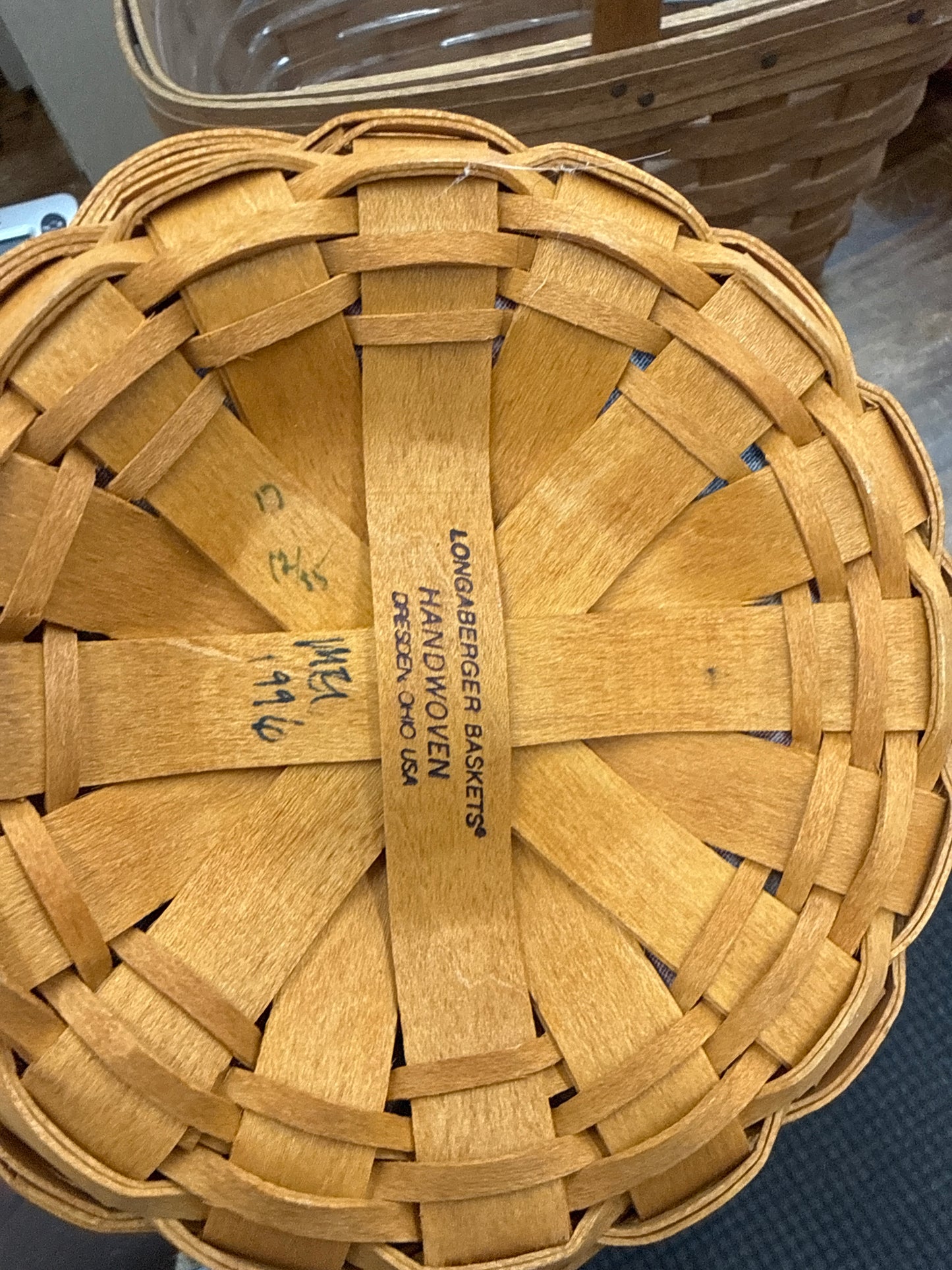 Longaberger 1997 inaugural basket with liner and protector