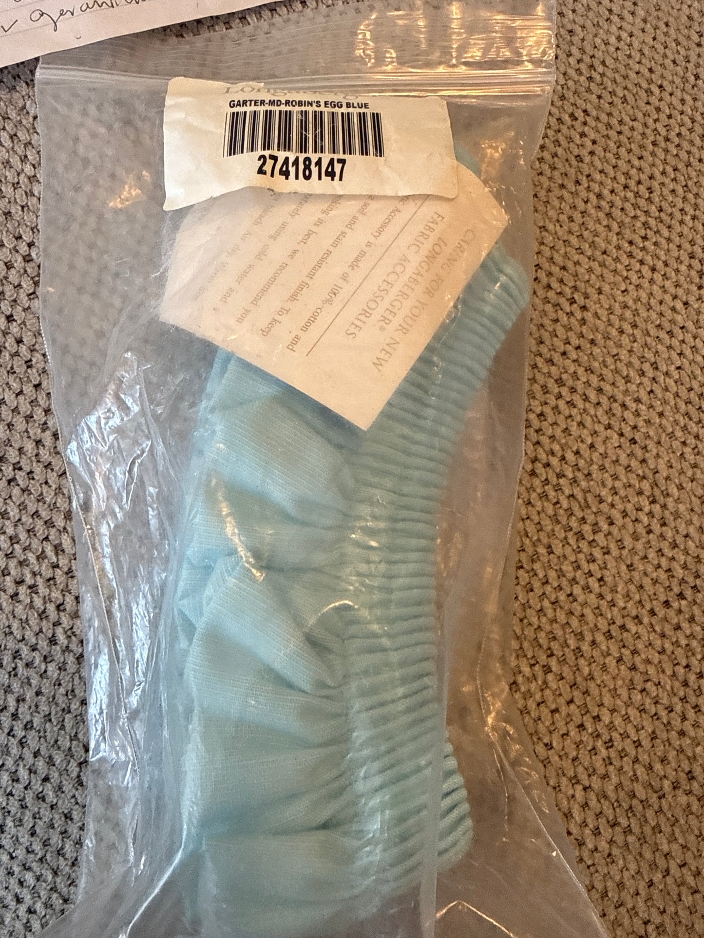 Longaberger medium garter in robin’s egg blue