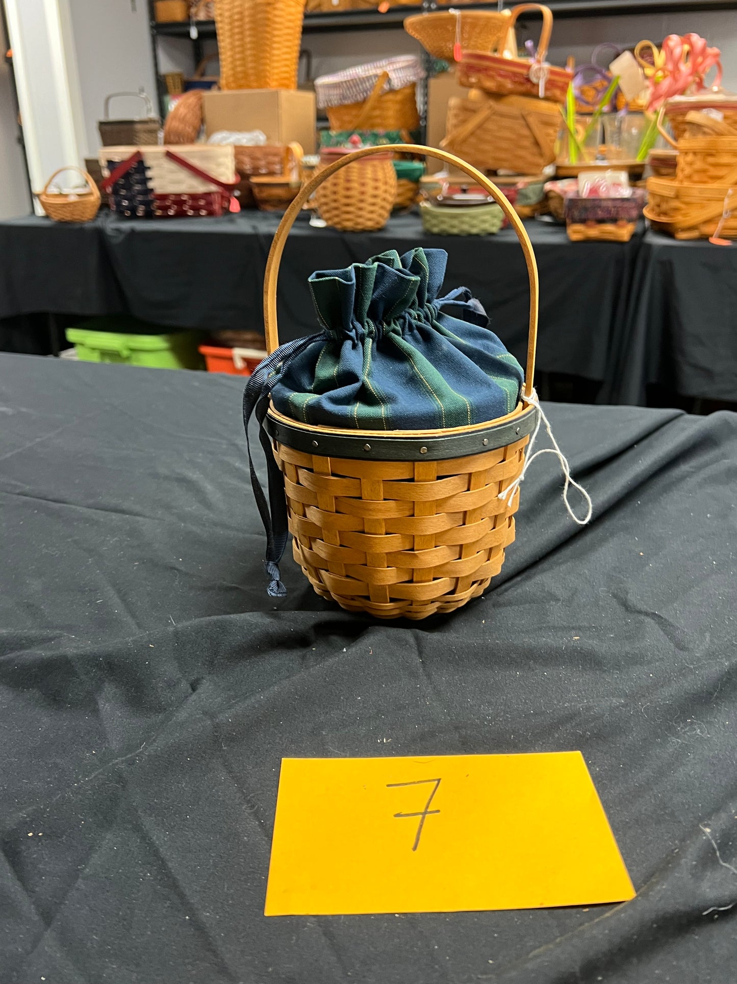 Longaberger 2004 renewal basket with liner & protector