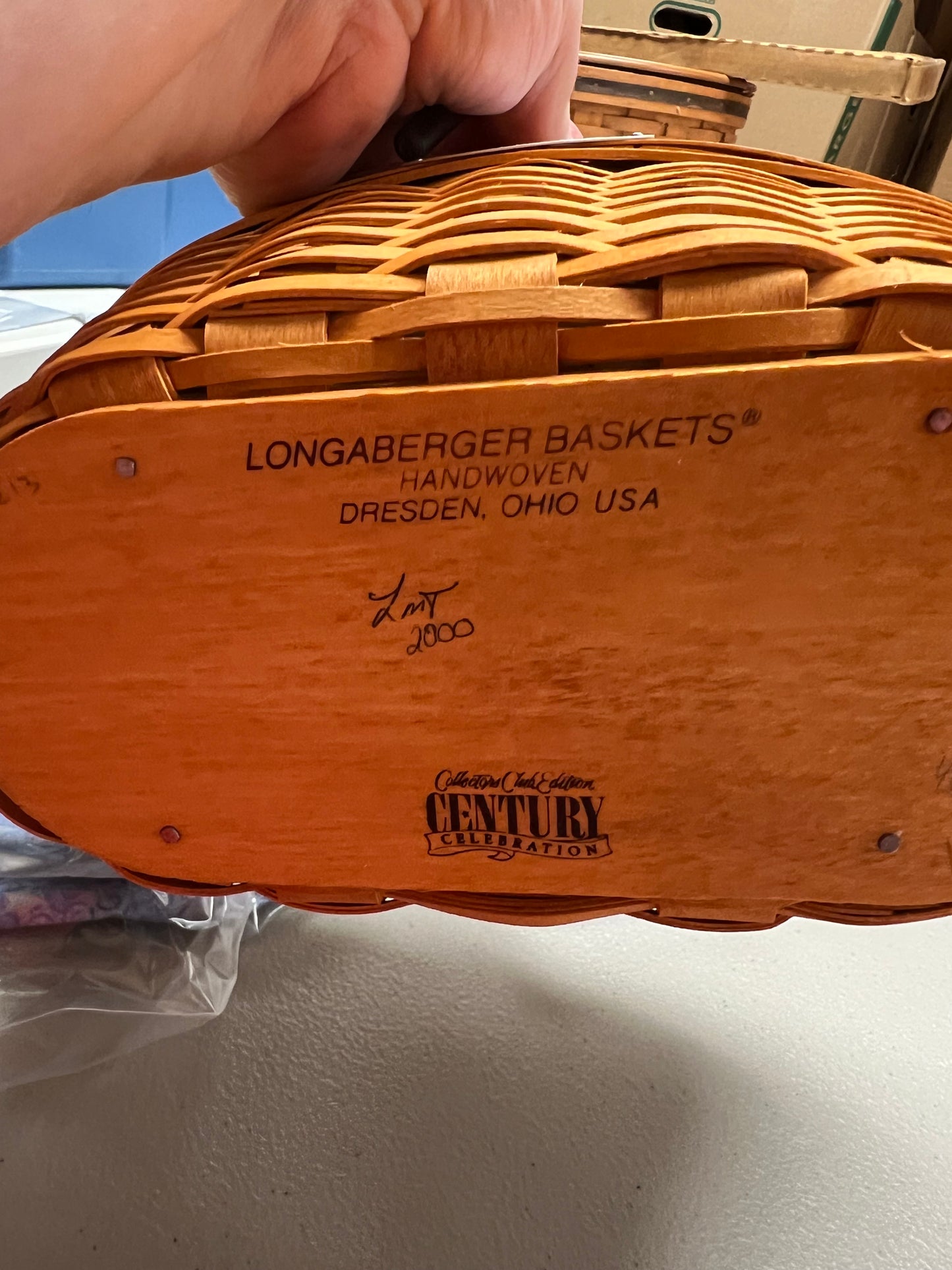 Longaberger century celebration basket with lid, liner, handle tie & protector