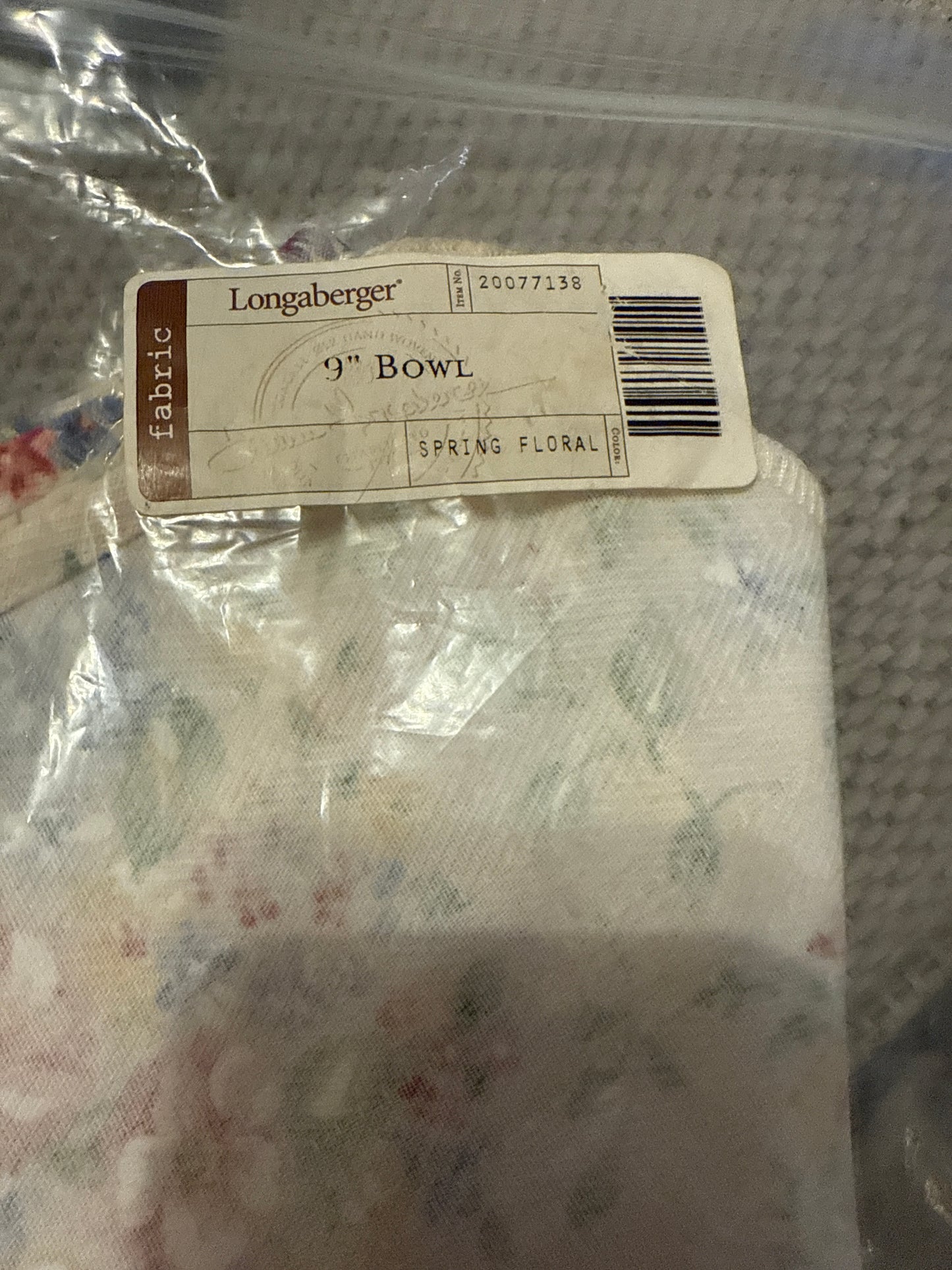 Longaberger 9”bowl liner in spring floral