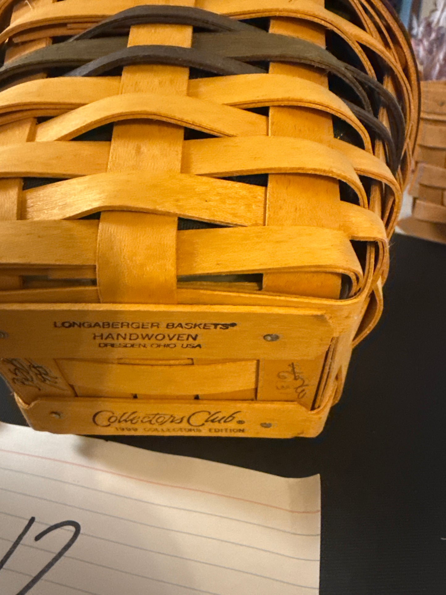 Longaberger collectors club 1999 basket with liner and protector