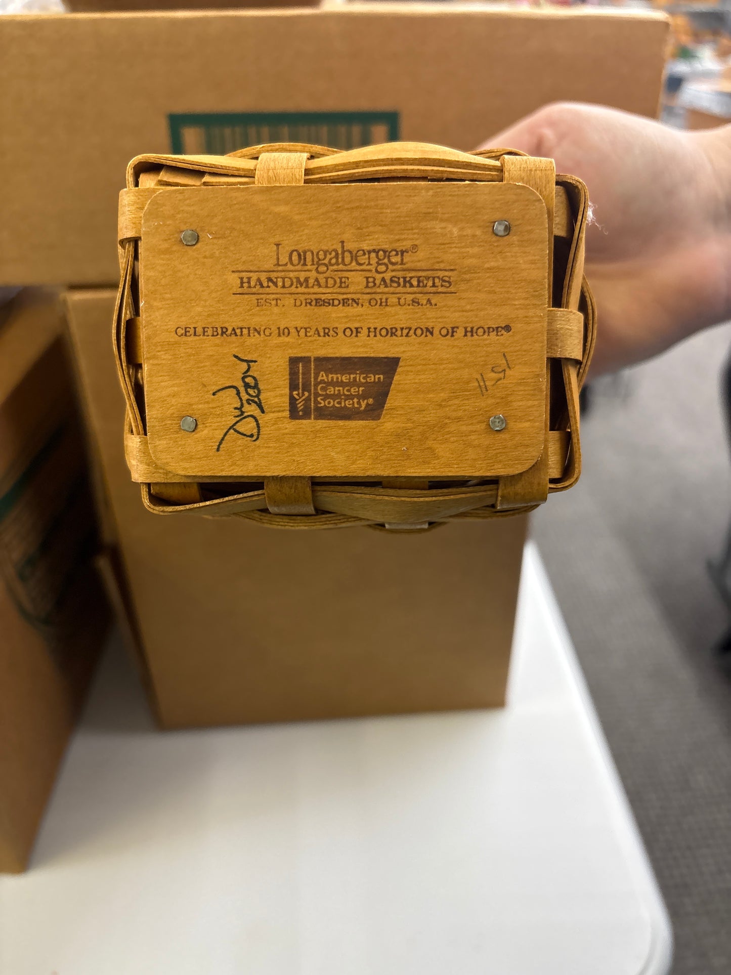 Longaberger 2004 horizon of hope basket, protector and lid