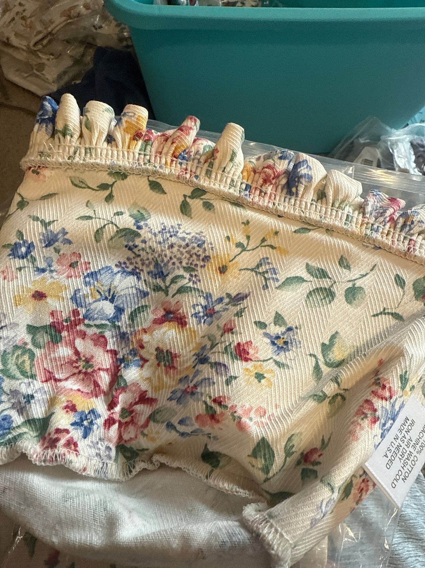 Longaberger bouquet liner in spring floral