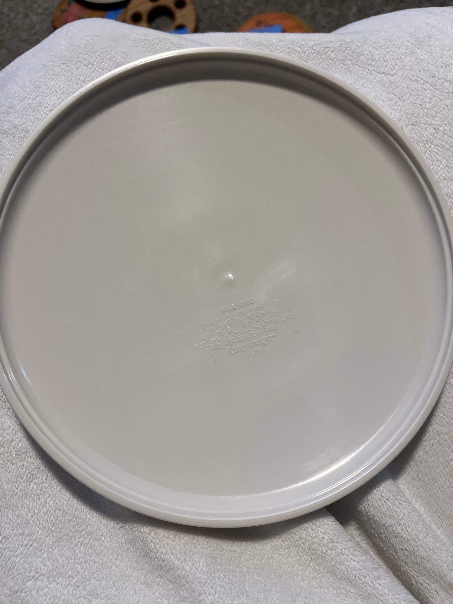 Longaberger 9.5” round lid