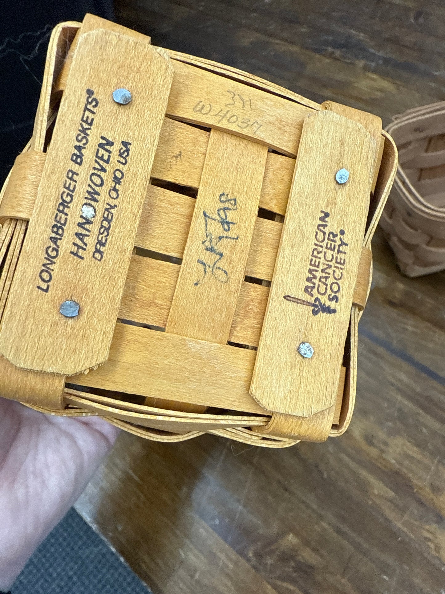 Longaberger 1998 horizon of hope basket