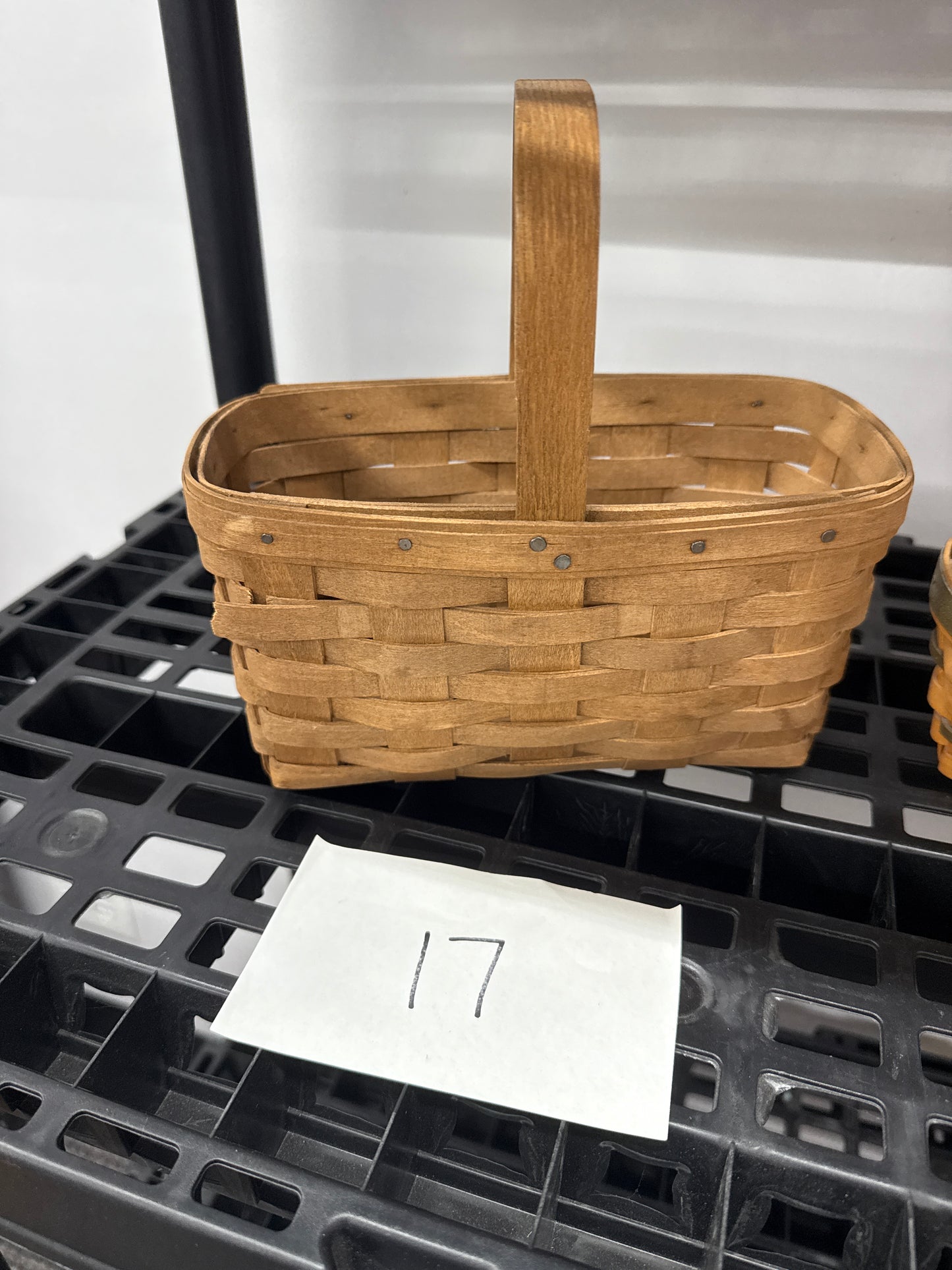 Longaberger candle basket -has broken splint