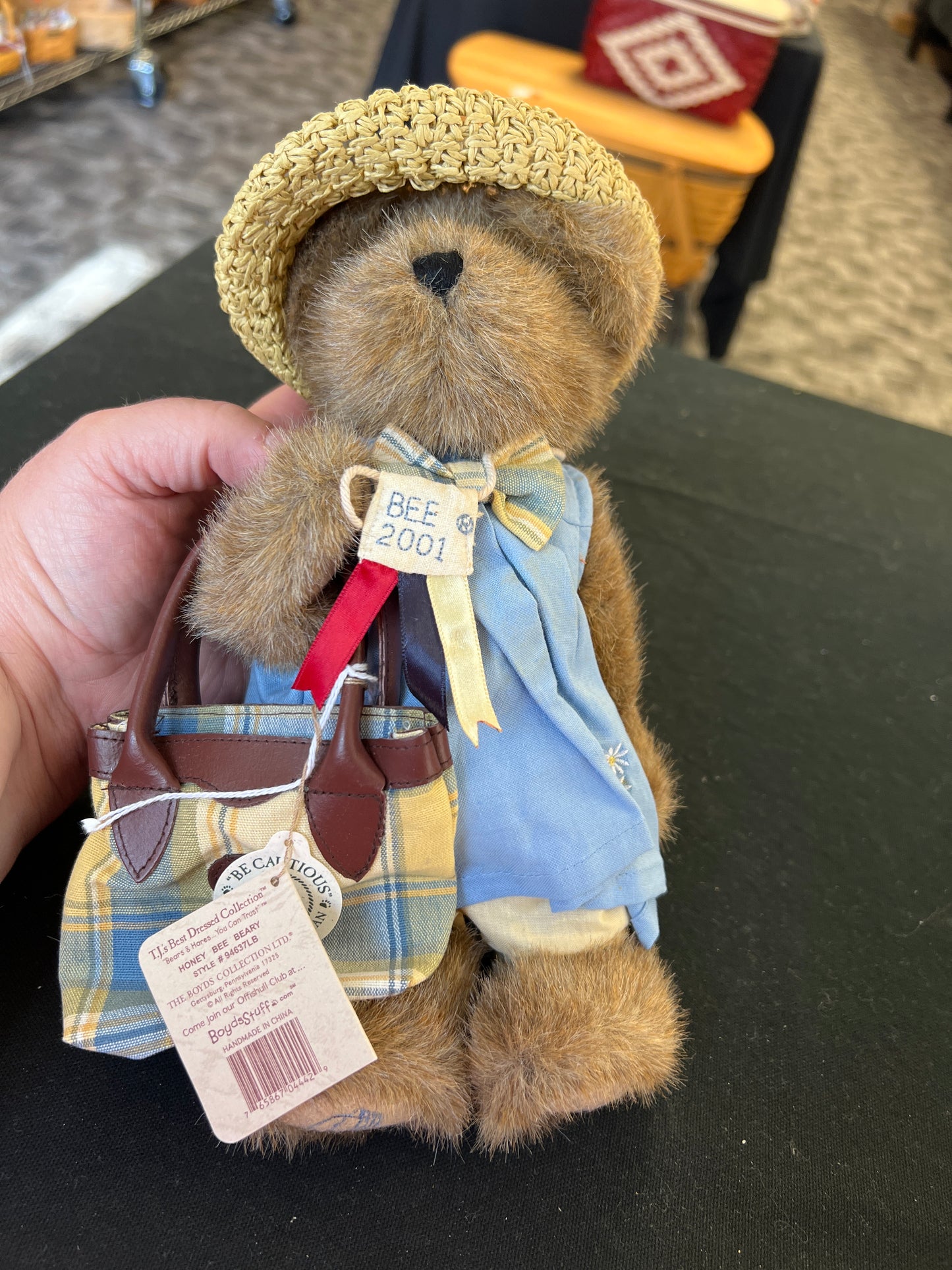 Boyd’s bear Bee 2001