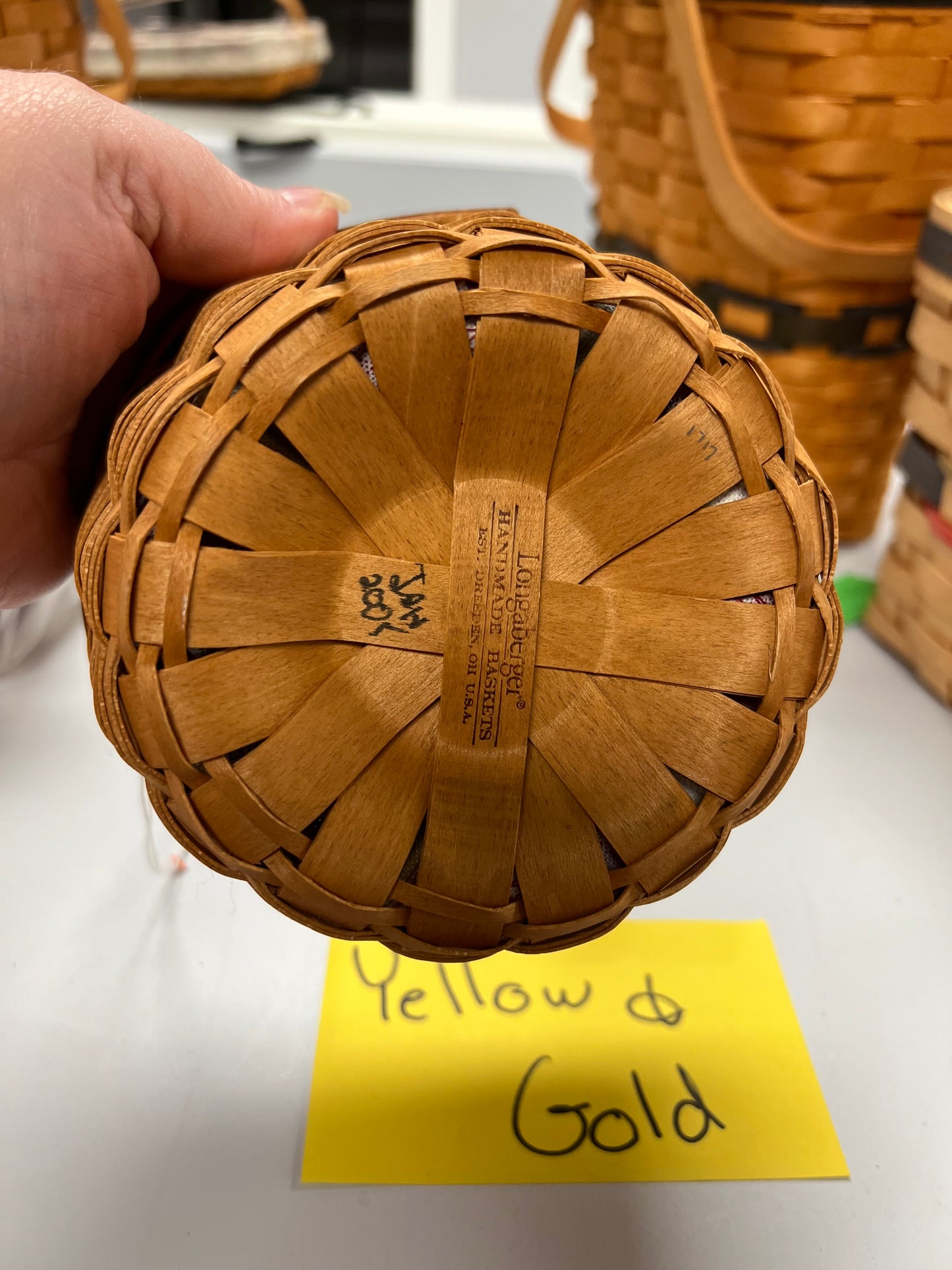 Longaberger 2005 Holiday Helper Basket with Liner and Protector