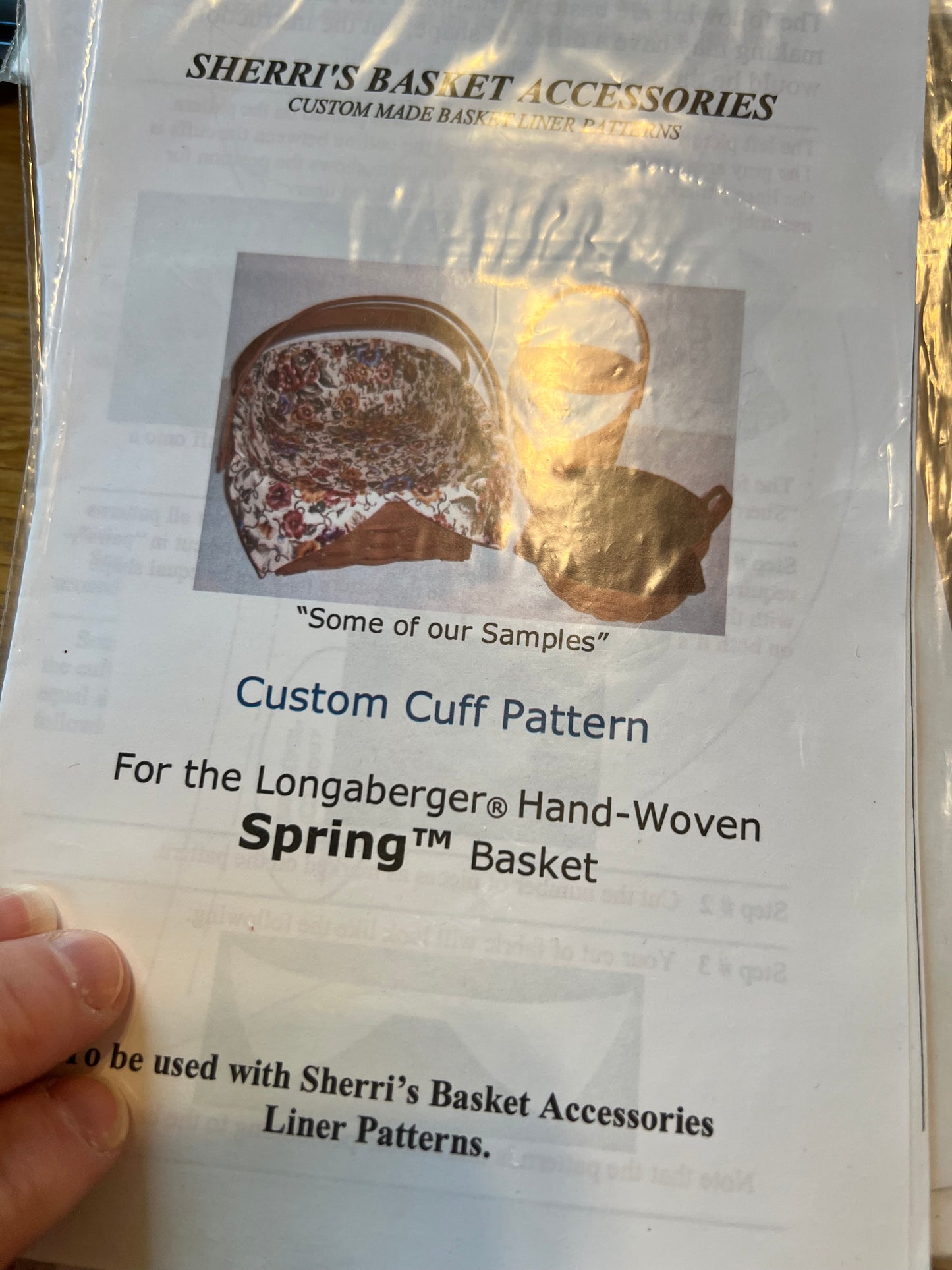 Pattern spring basket liner
