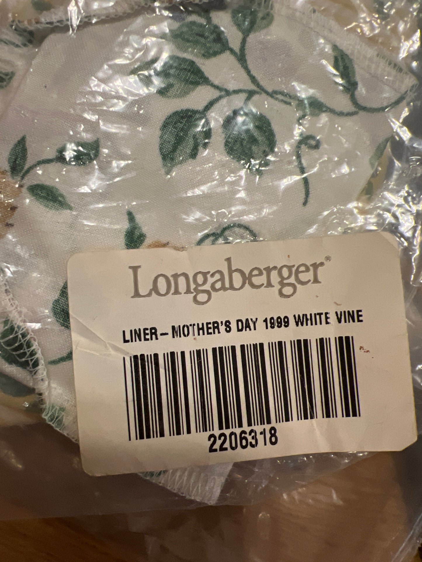 Longaberger Mother’s Day liner 1999 in white vine
