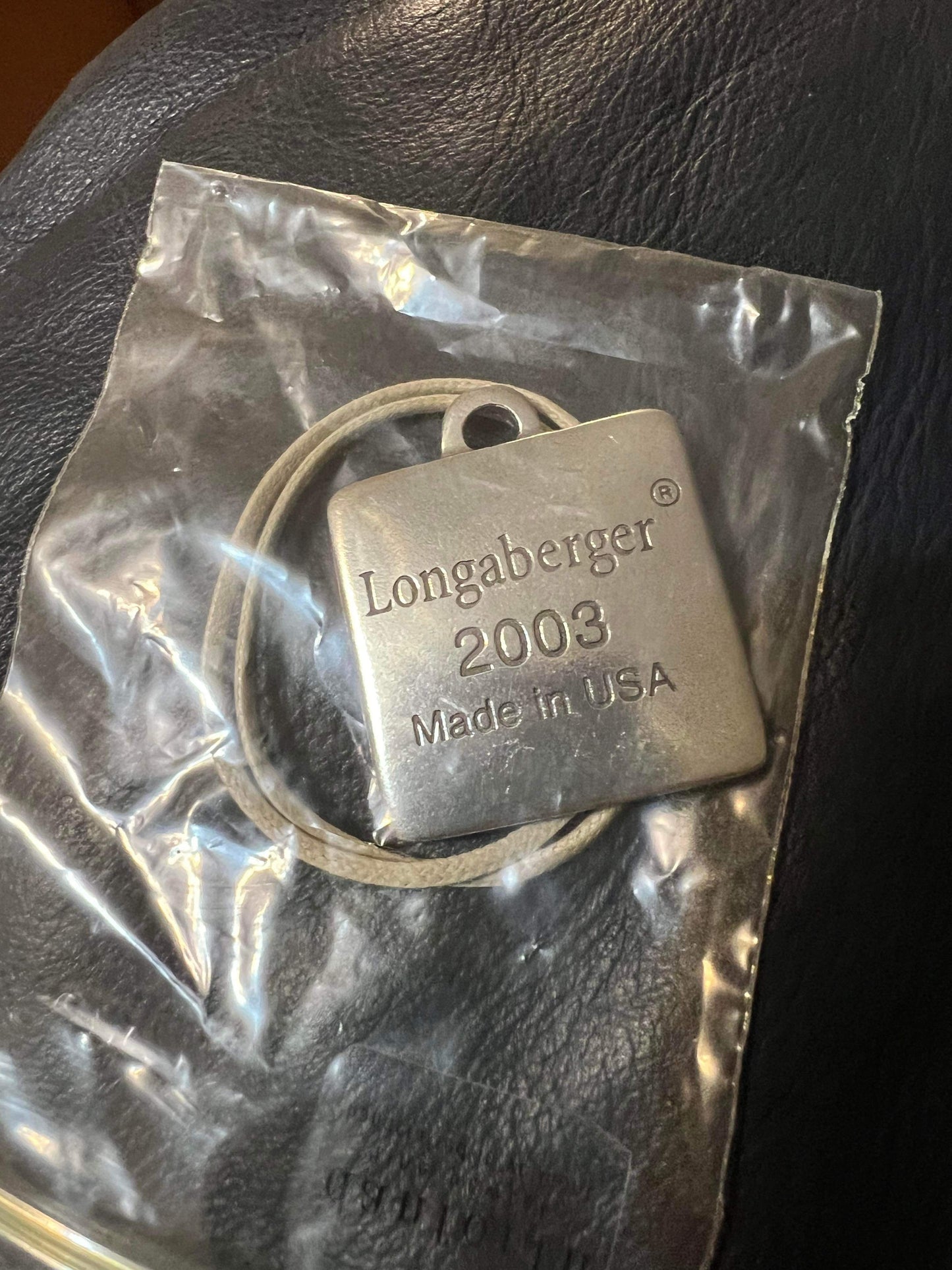 Longaberger 2003 love it, share it Tie On