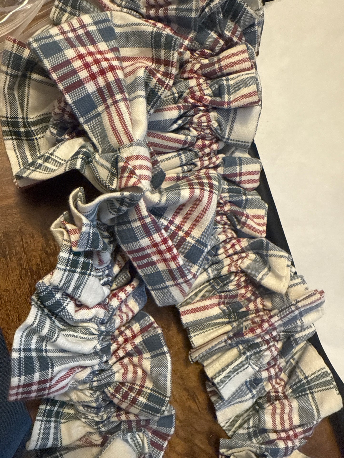 Longaberger extra large garter in market day plaid