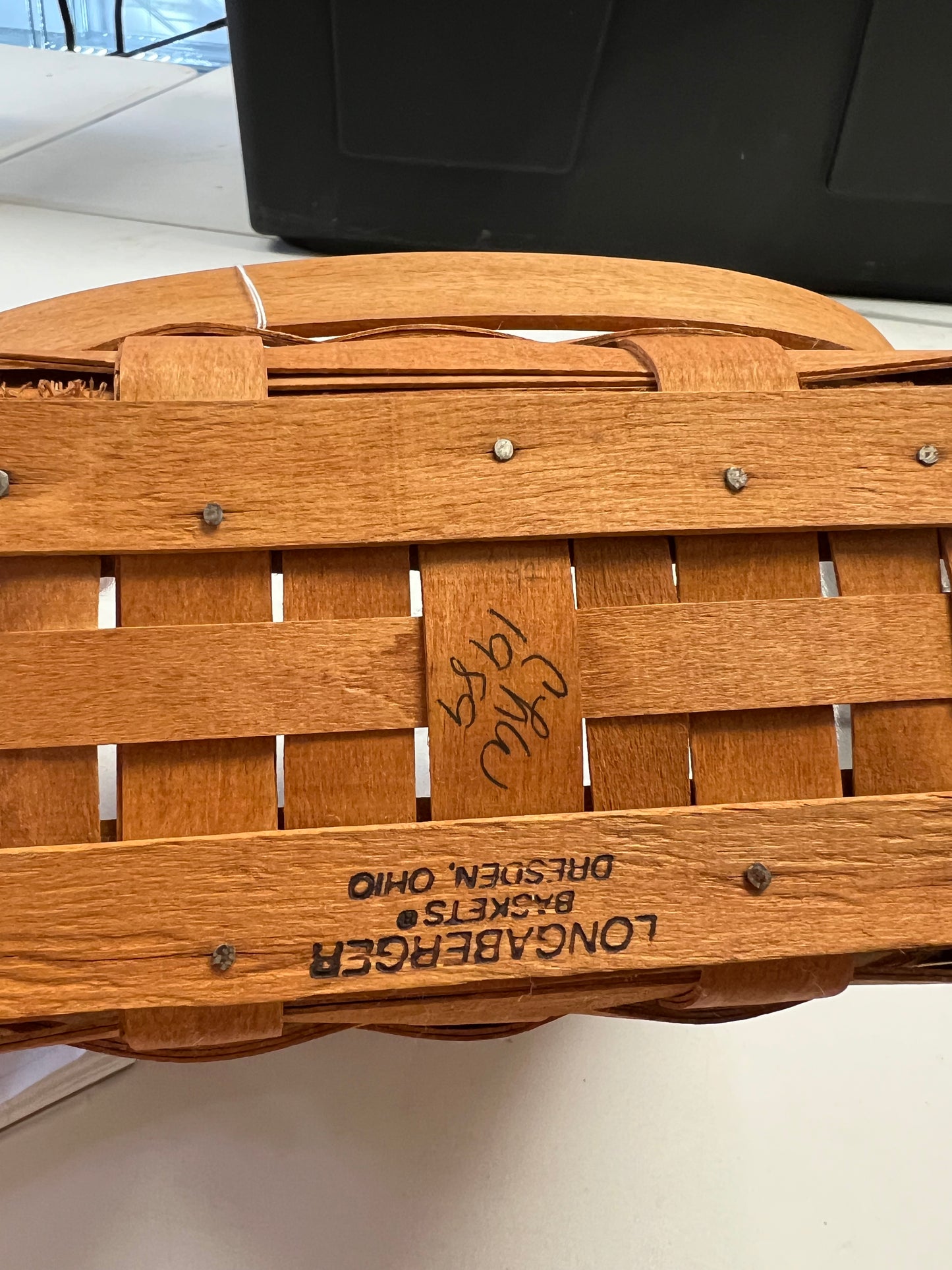 Longaberger 1989 holiday memory basket with protector