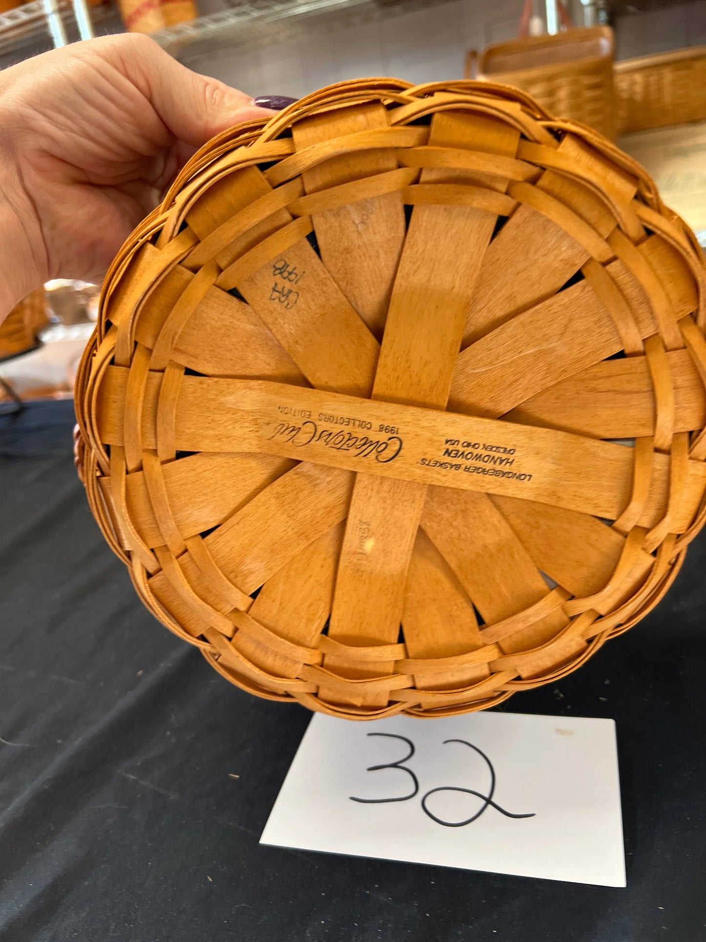 Longaberger Collectors Club 1998 renewal basket with liner & protector