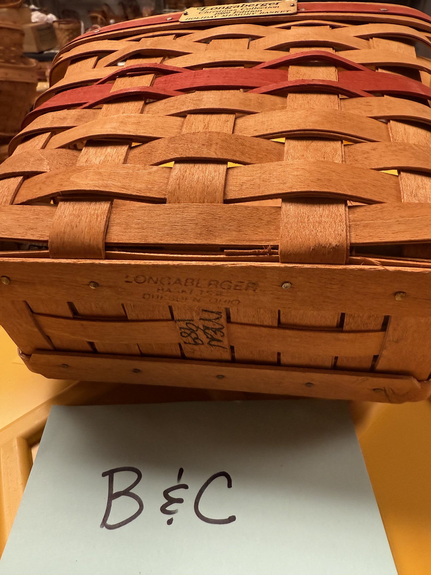 Longaberger 1989 holiday memory basket