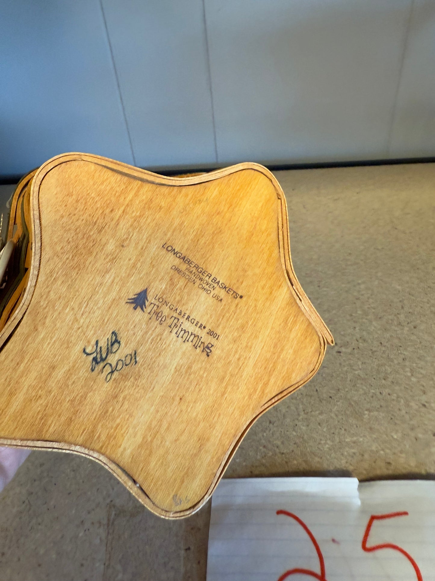 Longaberger 2001 tree trimmings twinkle twinkle basket with liner, protector, and tie on