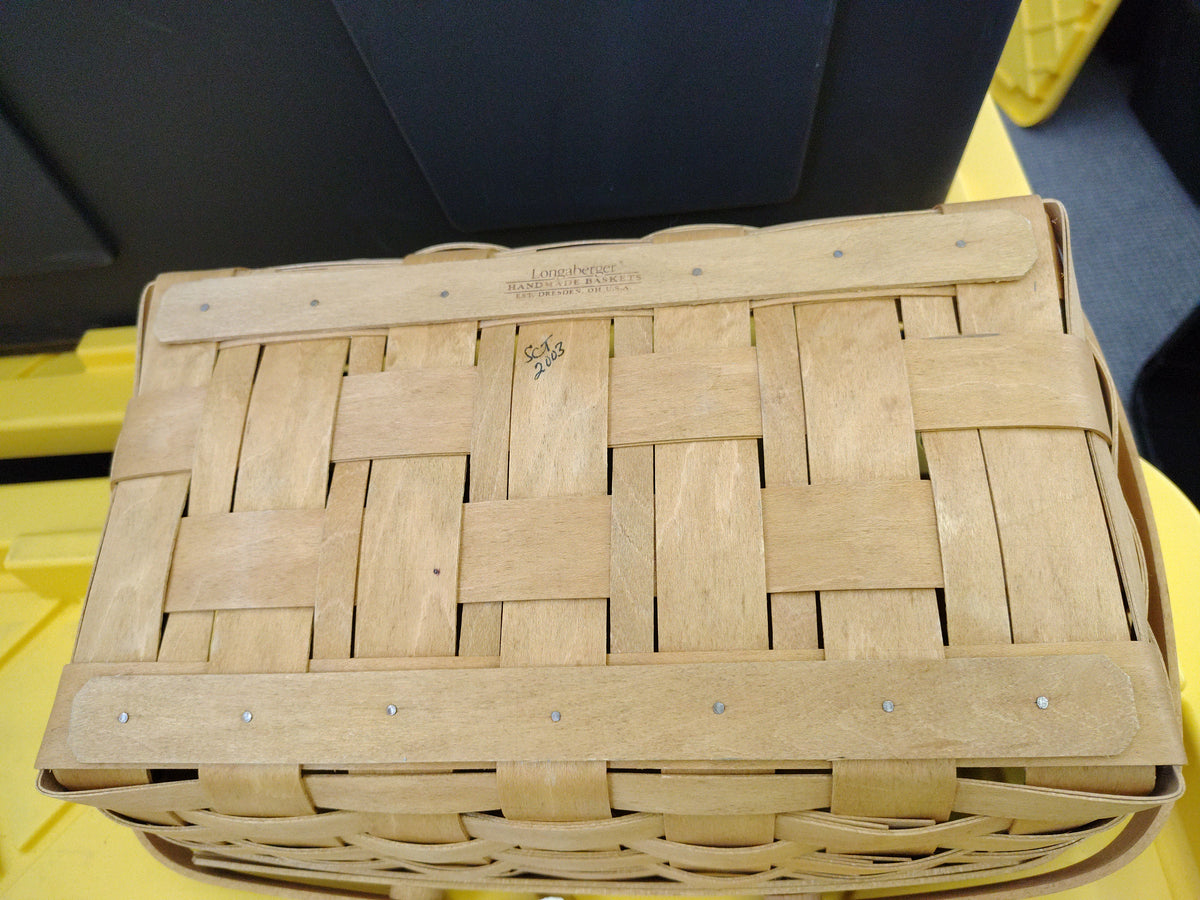 Longaberger small gathering basket