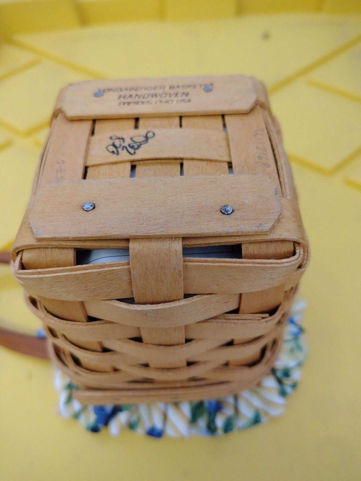 Longaberger chives basket with liner and protector