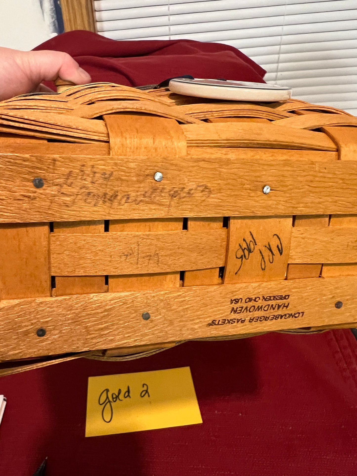 Longaberger 1996 charter membership basket with liner, protector & tie on