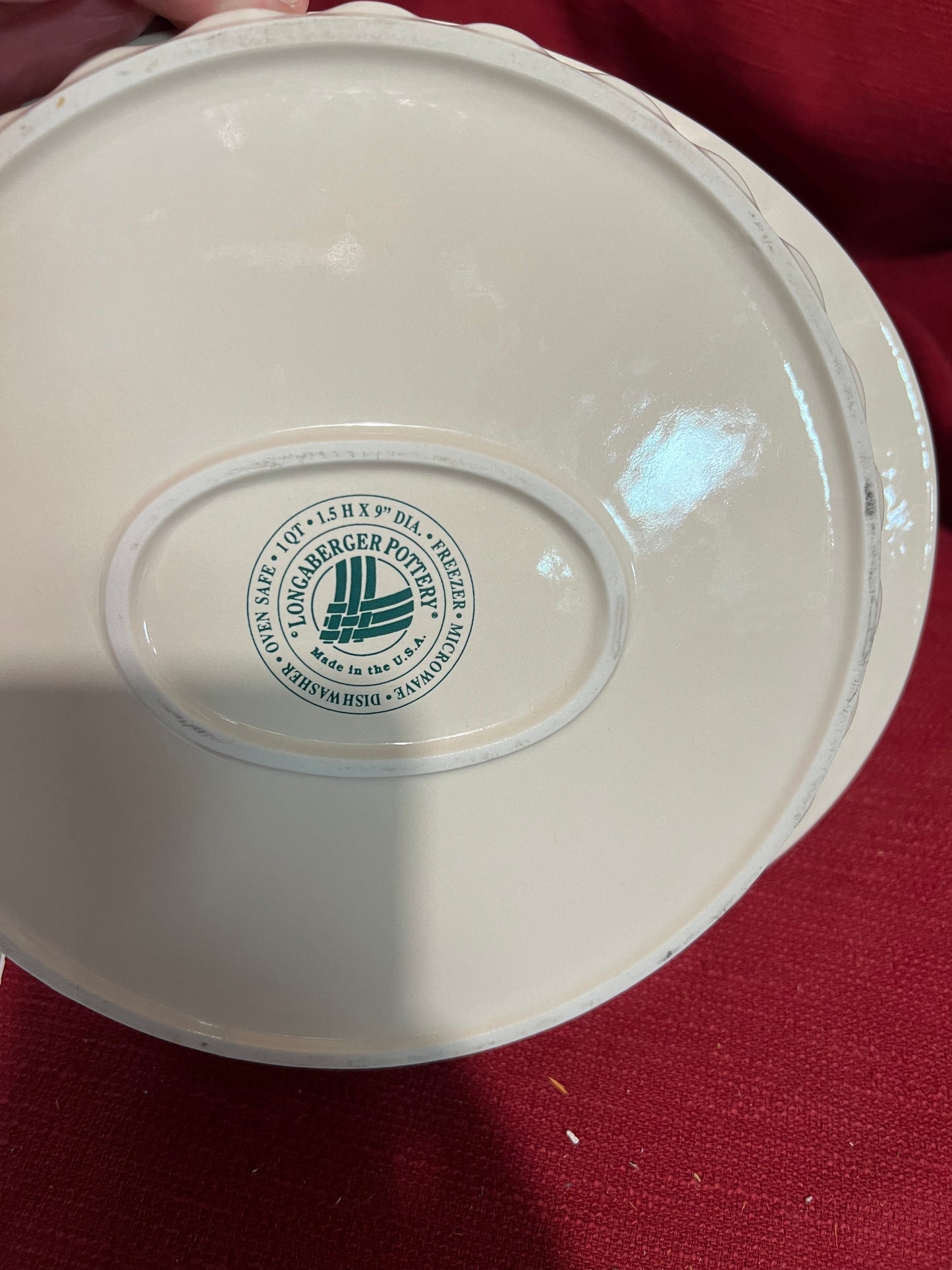 Longaberger quiche pan in ivory