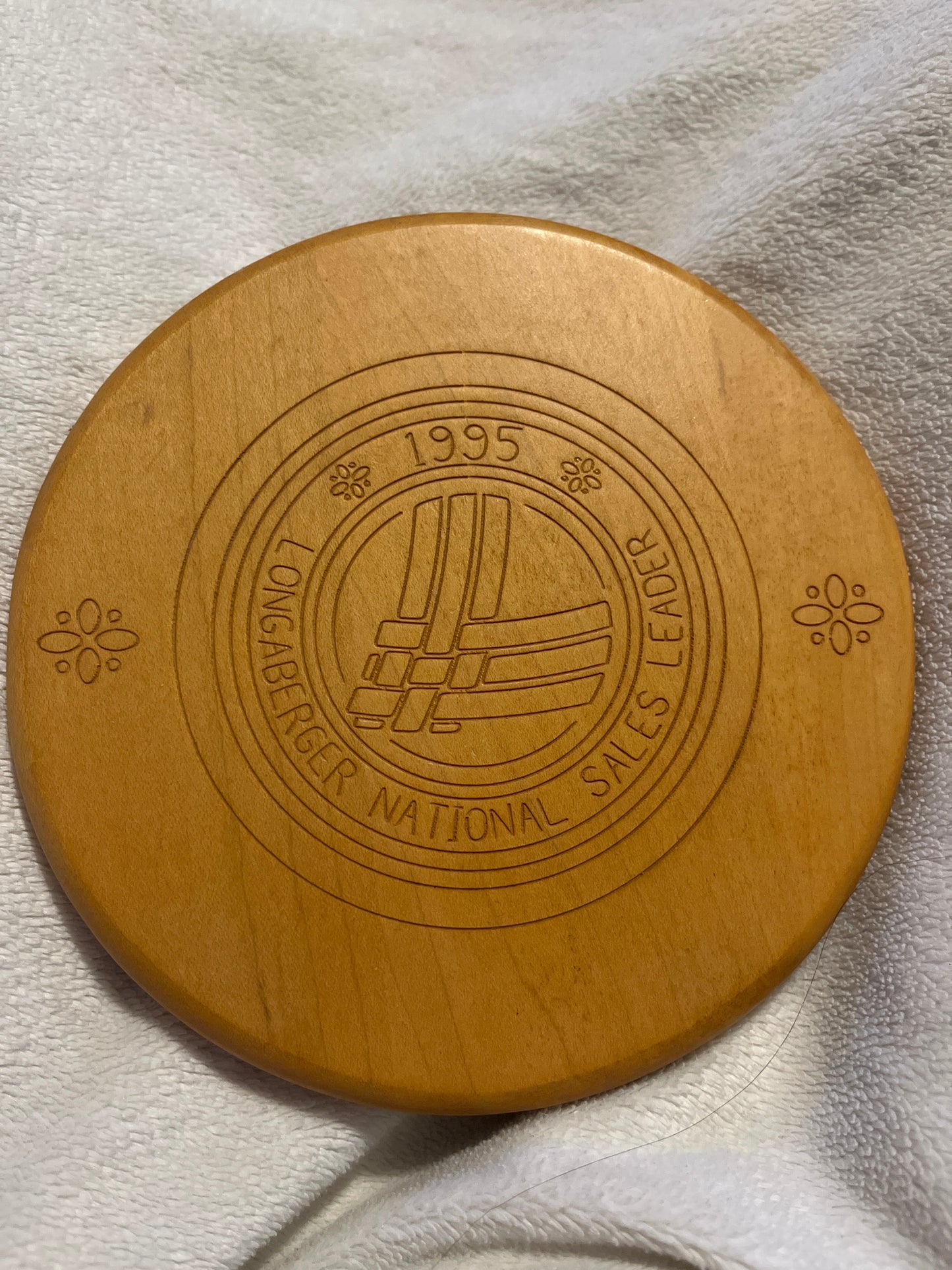 Longaberger 1995 NationalSales Leader round lid 5.75”