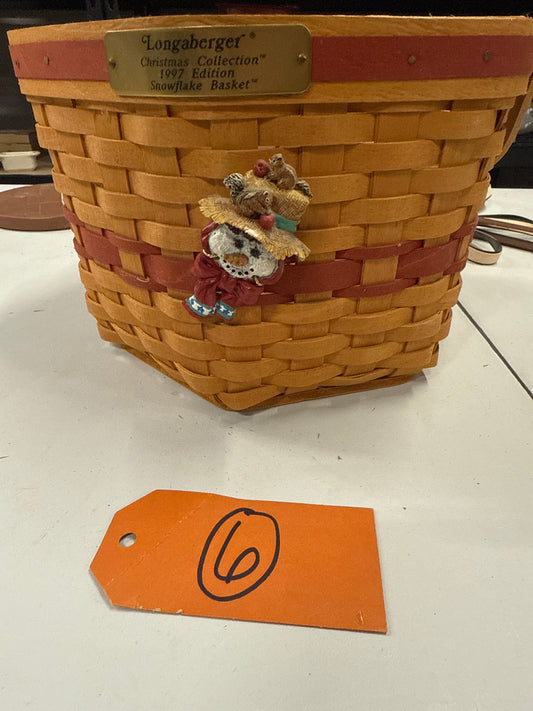 Longaberger 1997 snowflake basket with protector and tie on